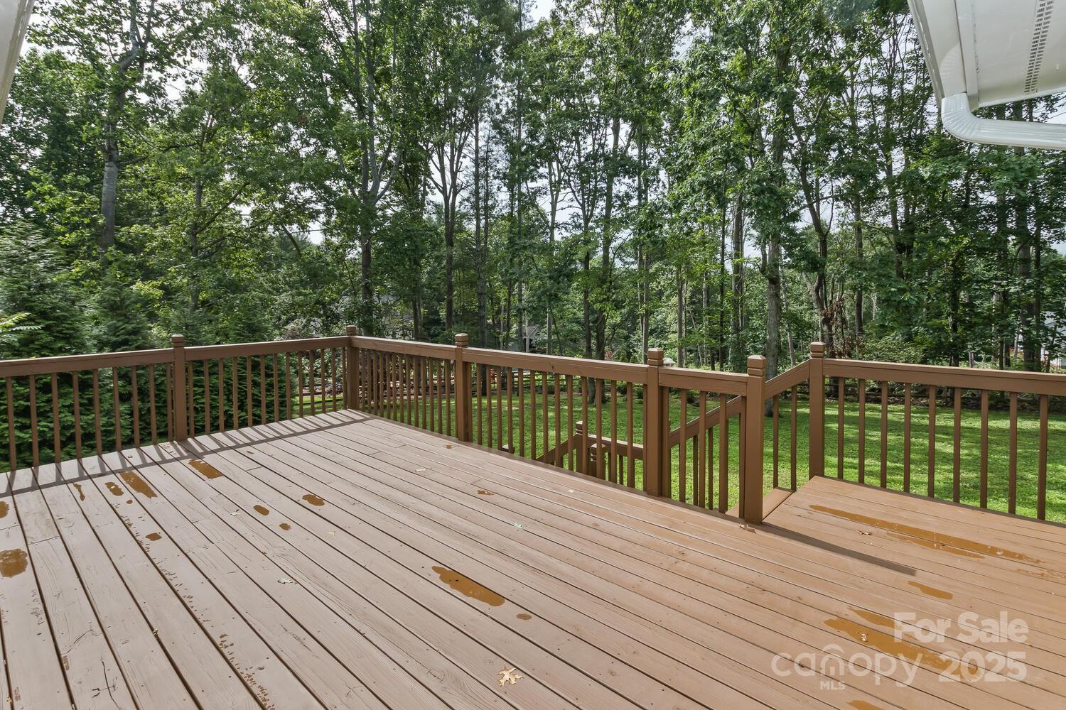 27 Glen Crest Drive