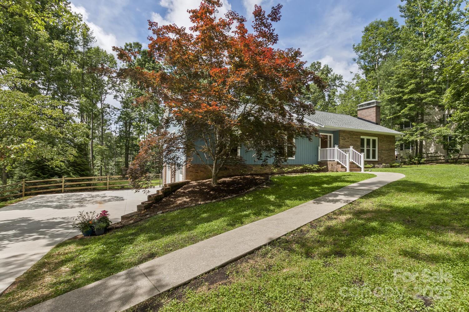 27 Glen Crest Drive