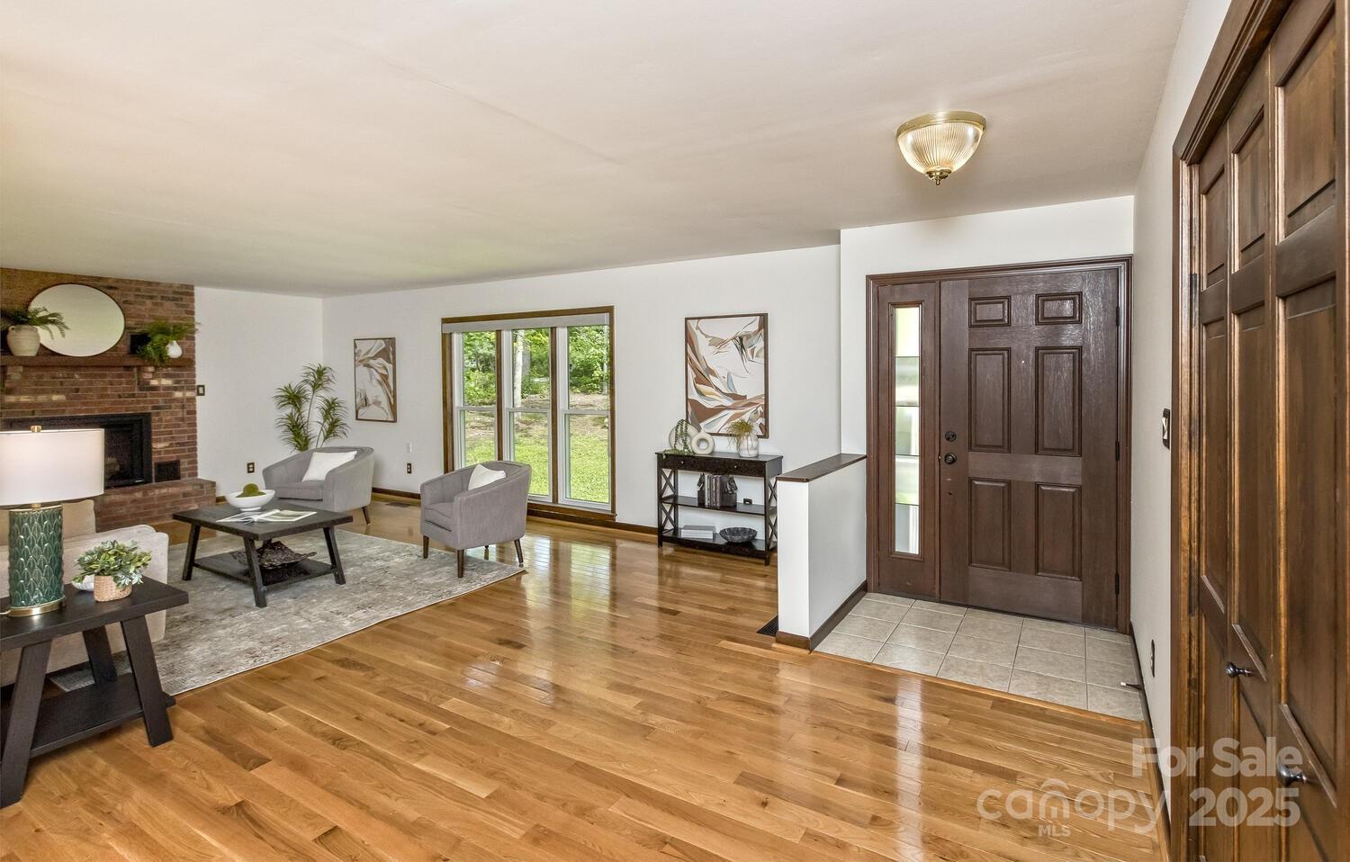 27 Glen Crest Drive