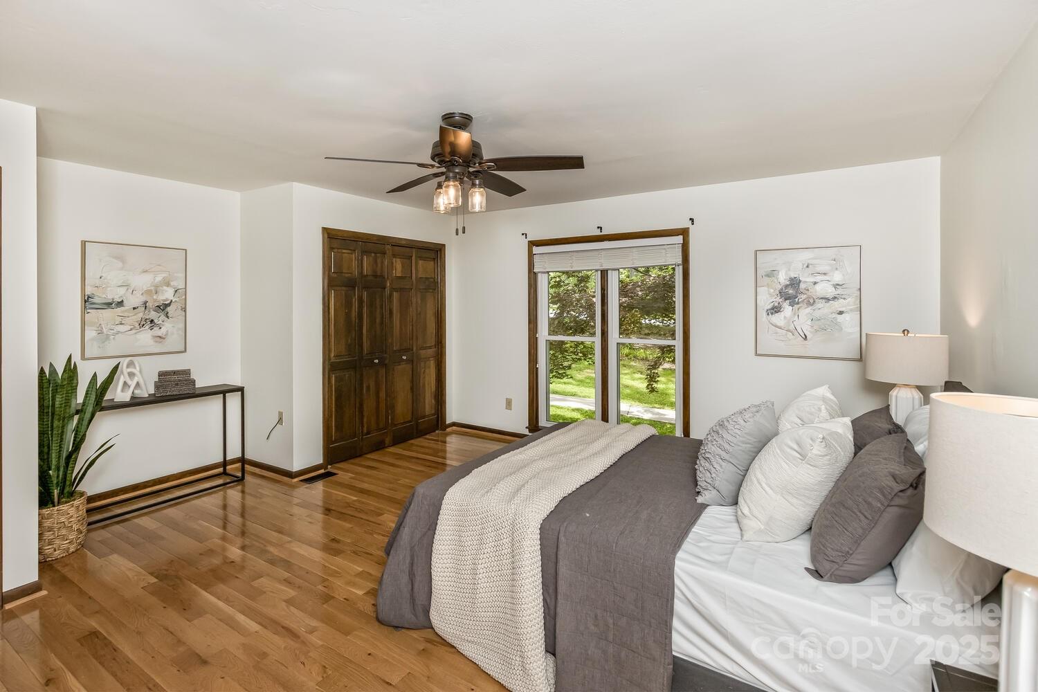 27 Glen Crest Drive