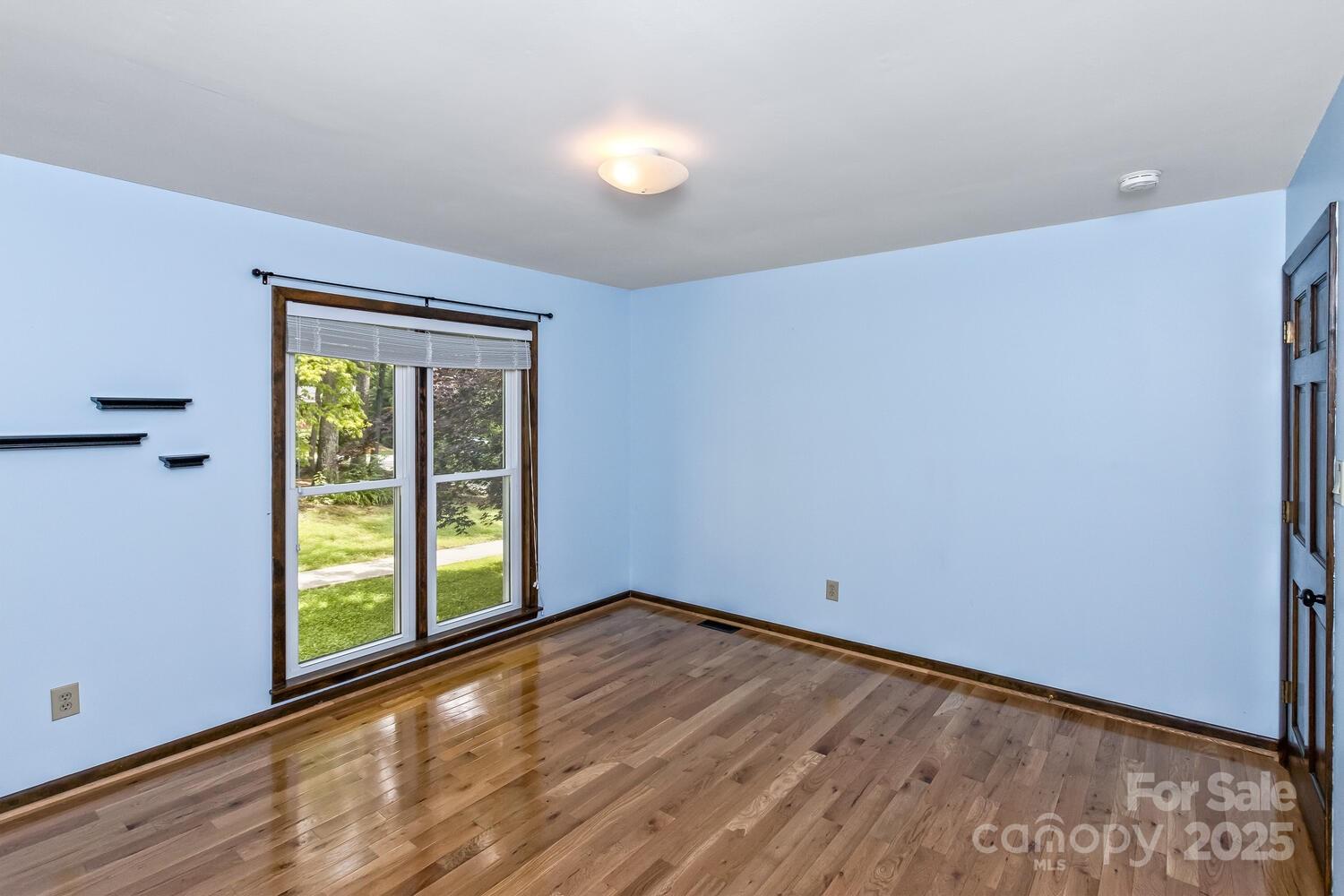 27 Glen Crest Drive