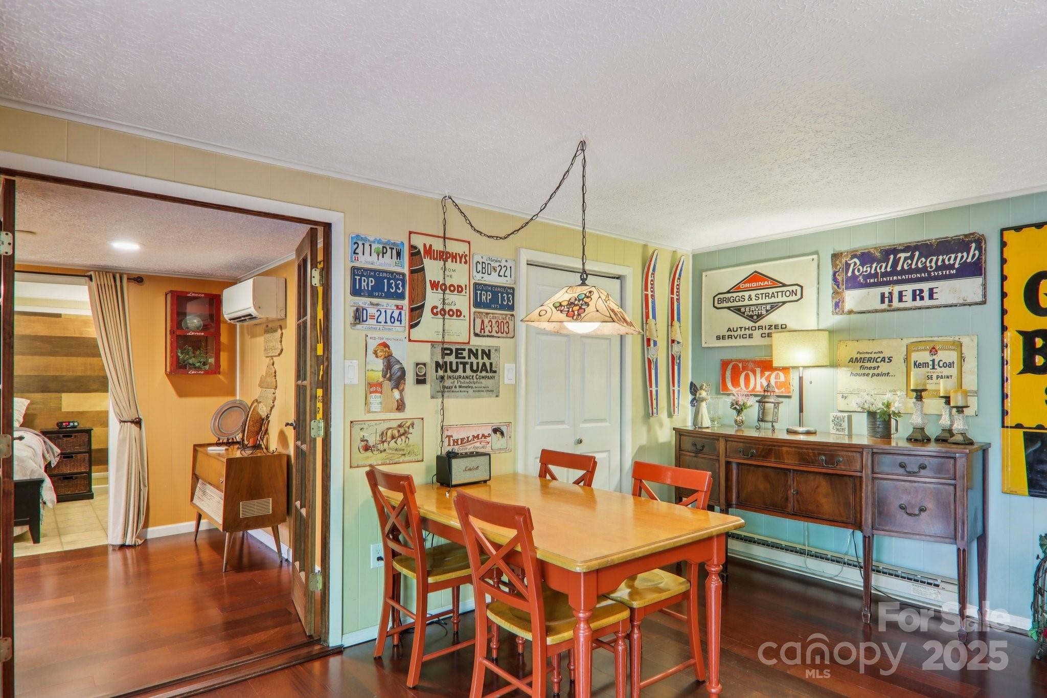 416 S Cherokee Avenue