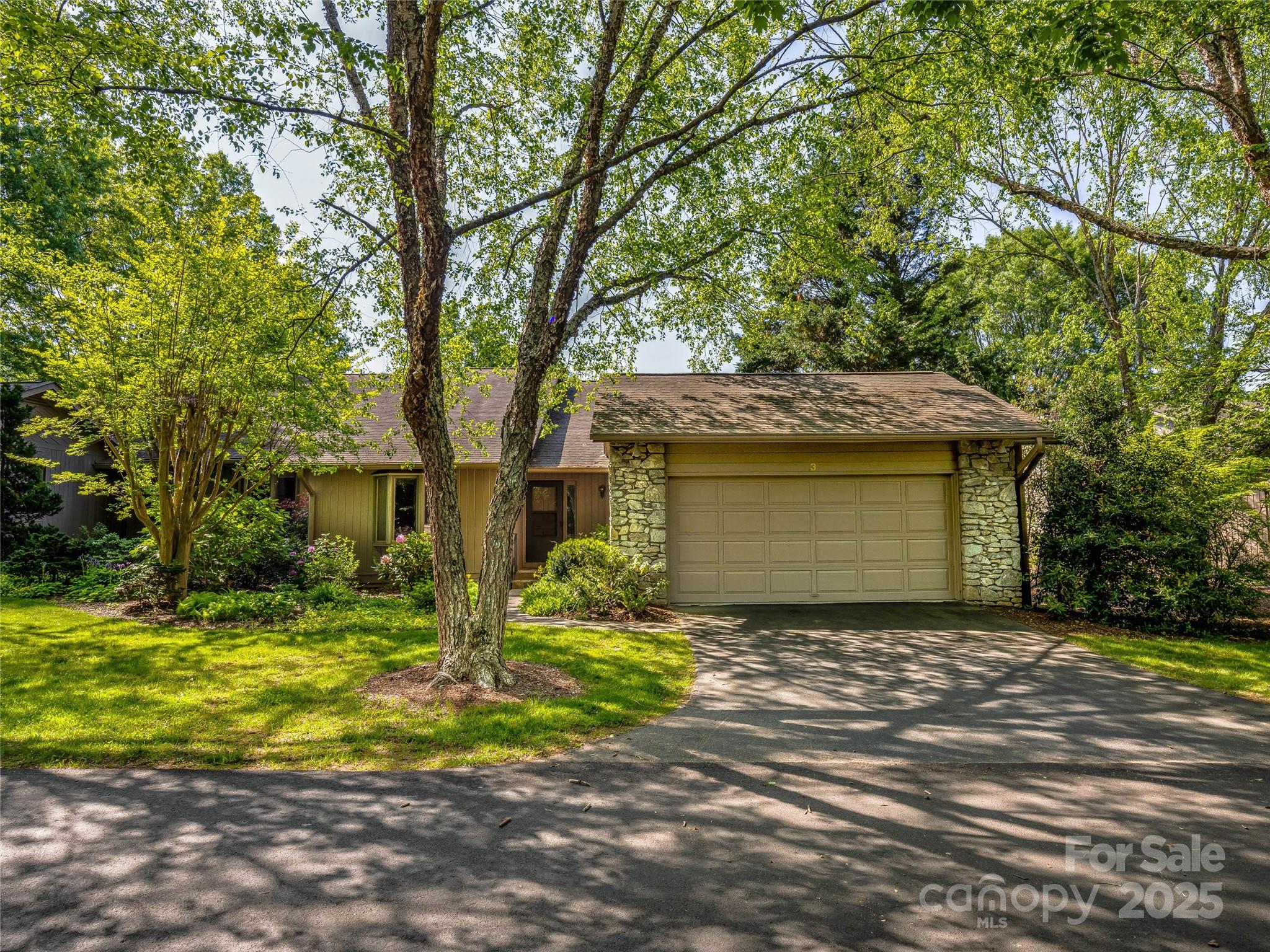 3 Governors Drive