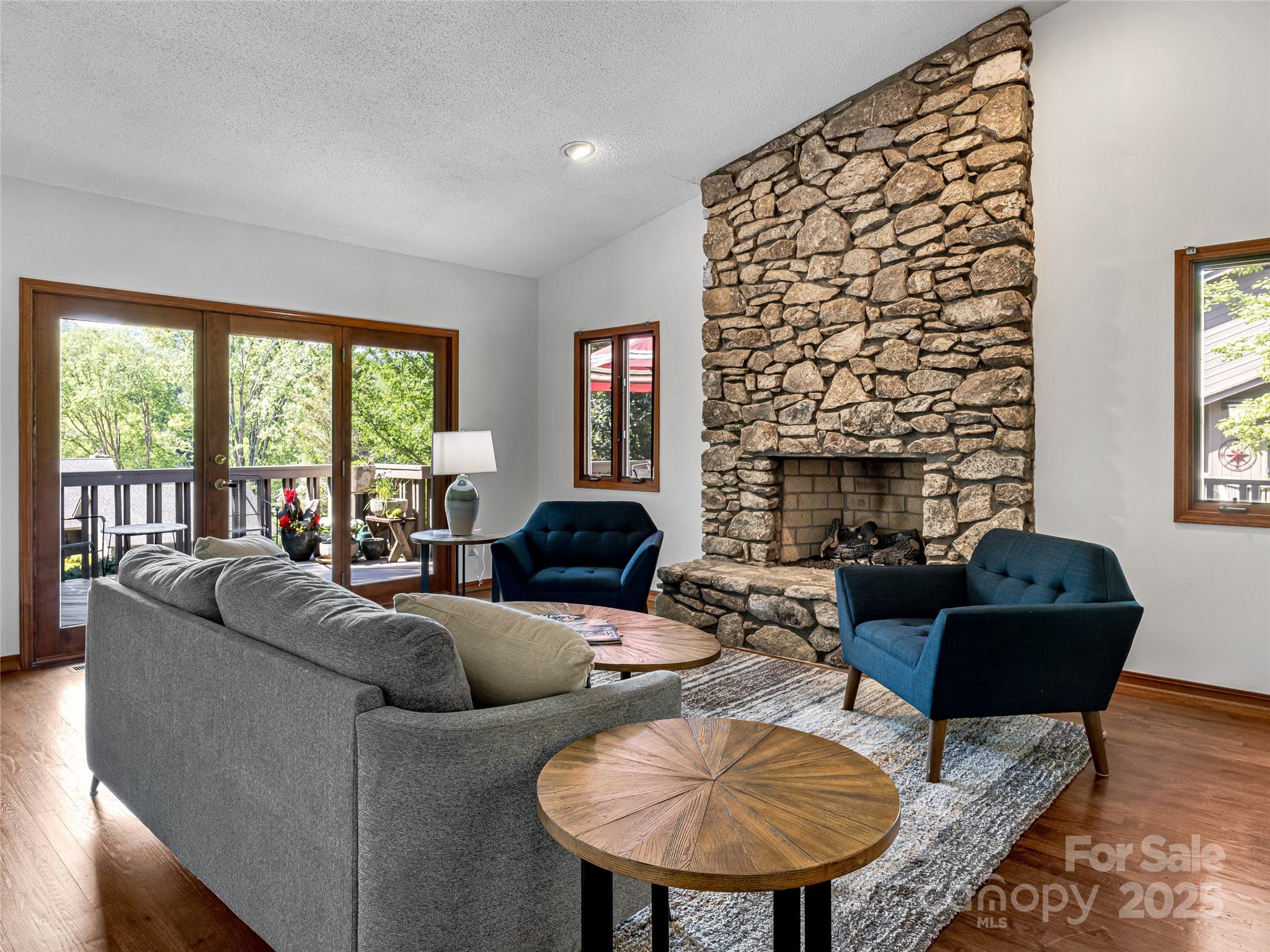 3 Governors Drive