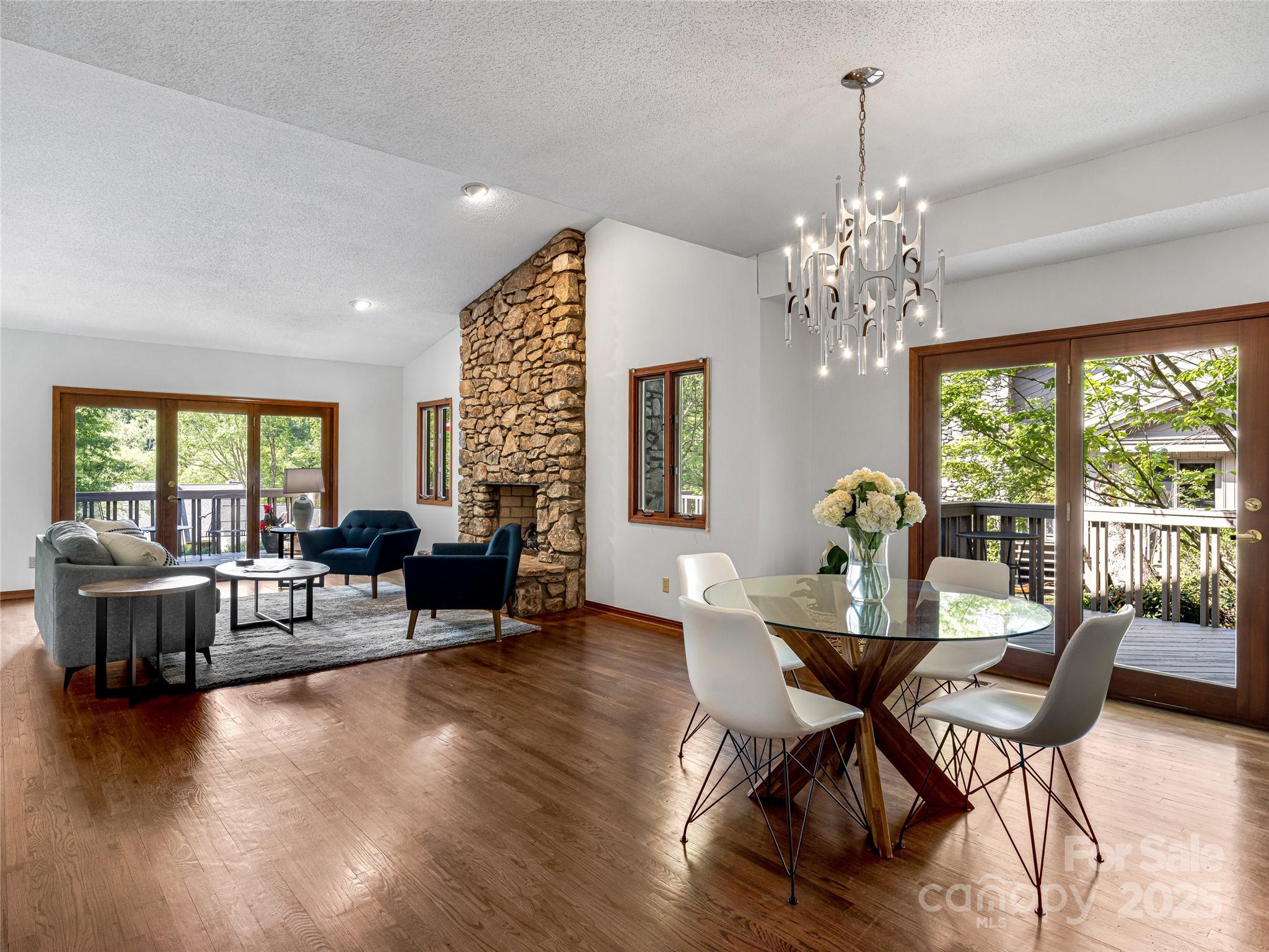 3 Governors Drive