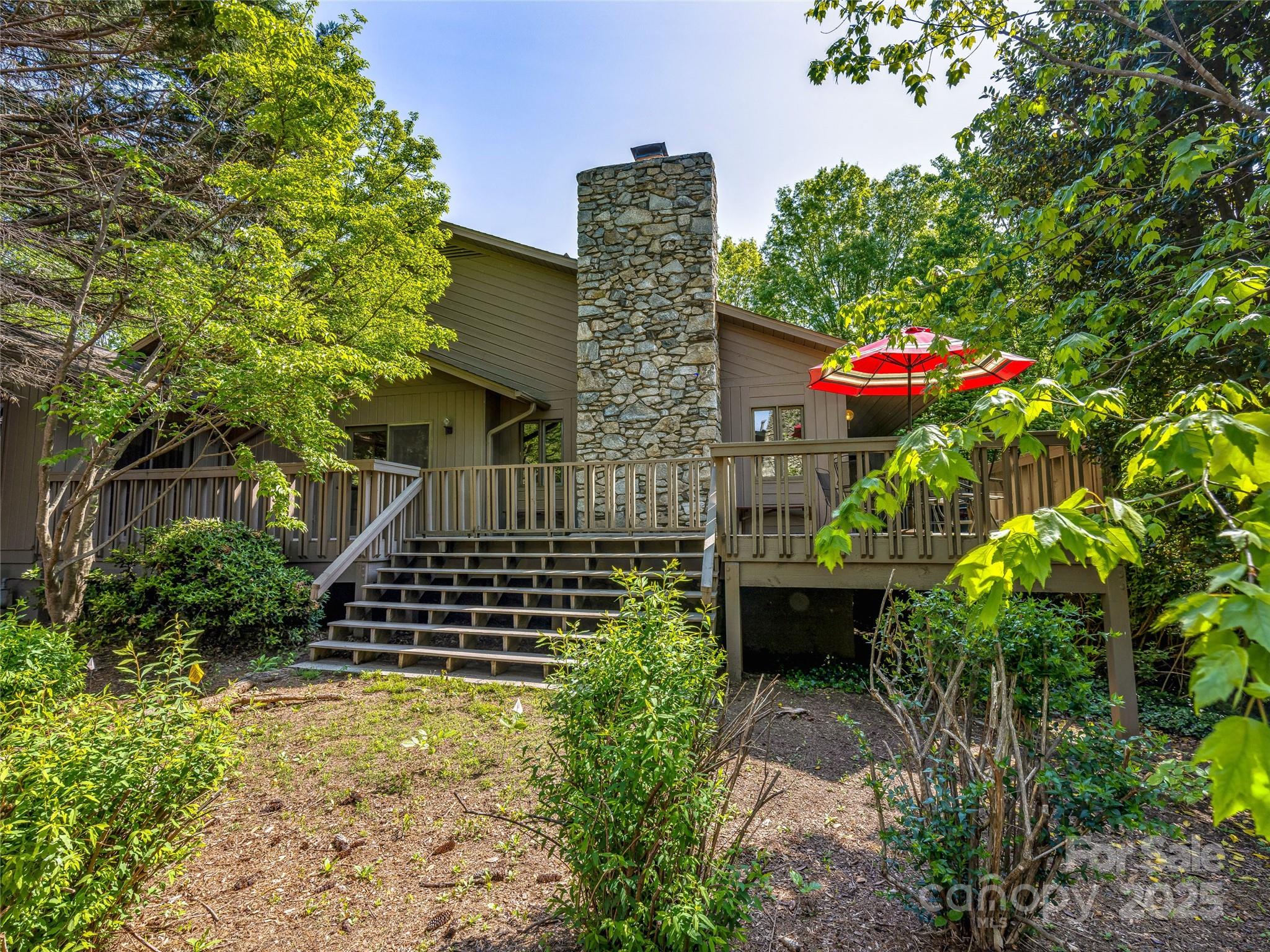 3 Governors Drive