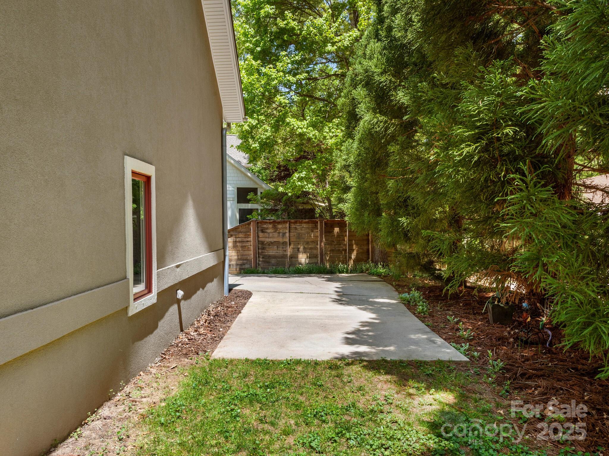 18 Ozark Spring Lane