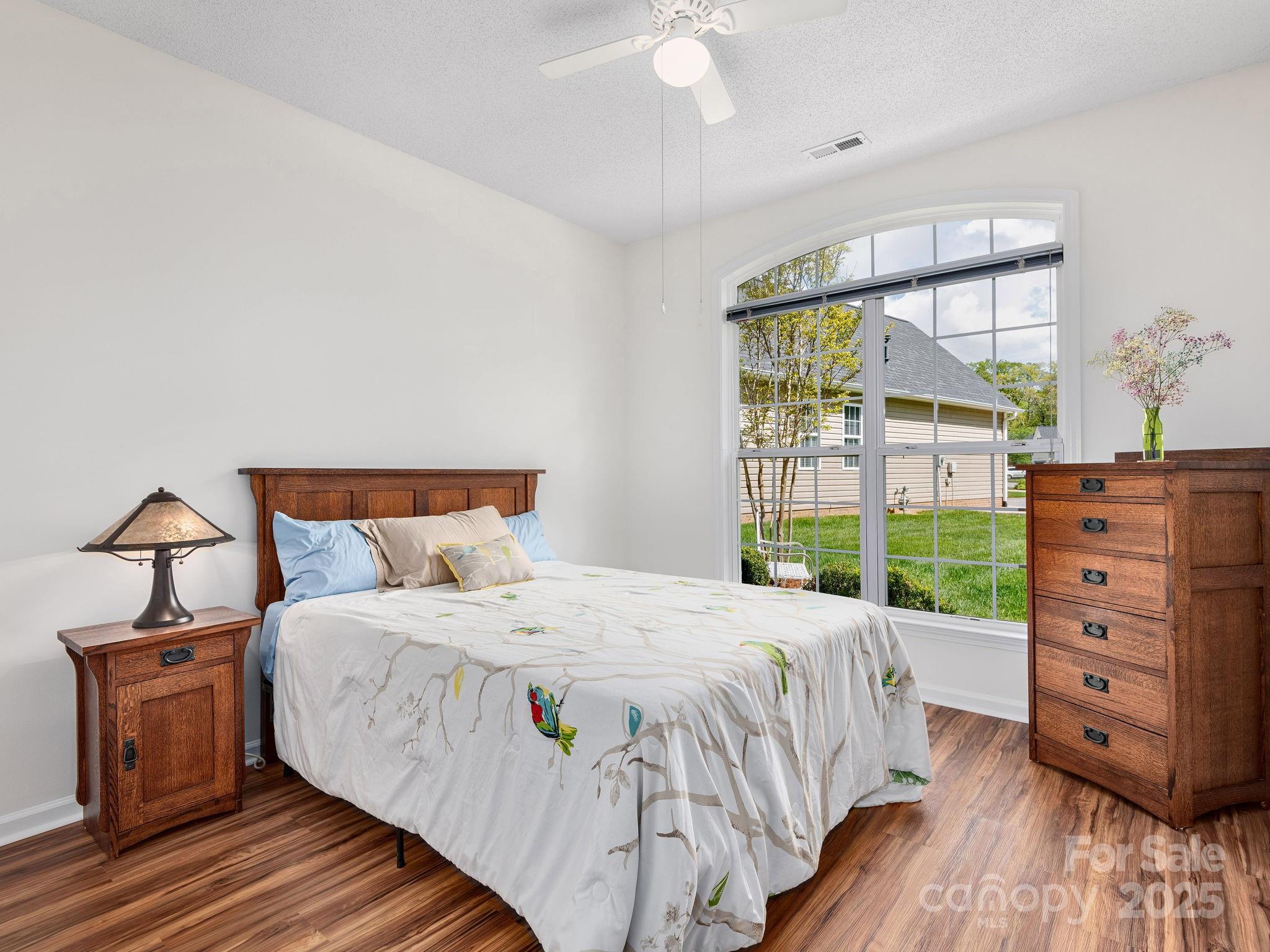 17 Hollow Crest Way