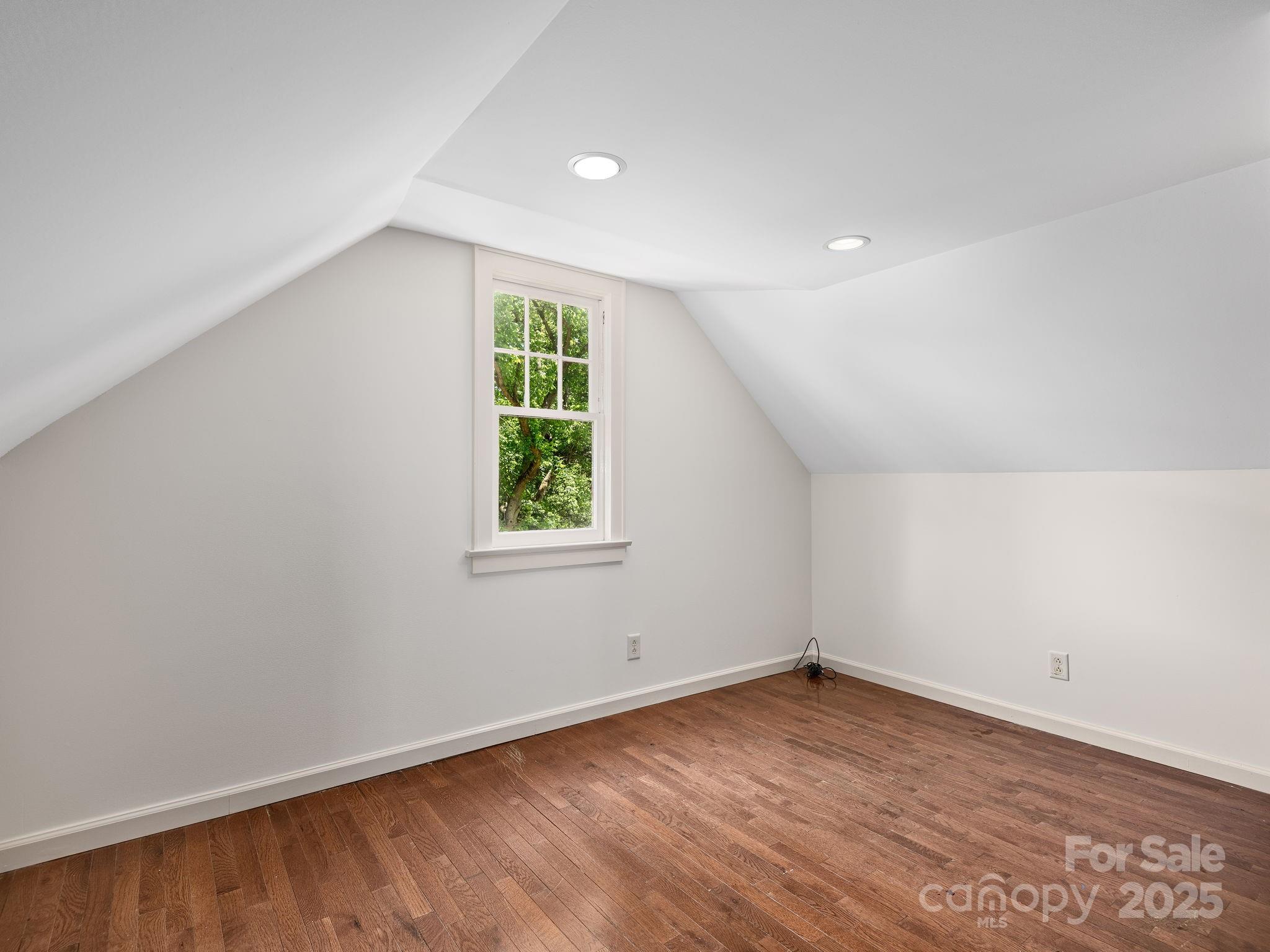 21 Clairmont Avenue