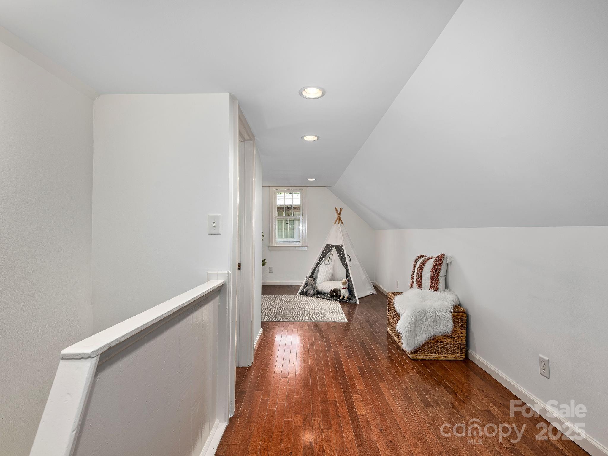 21 Clairmont Avenue