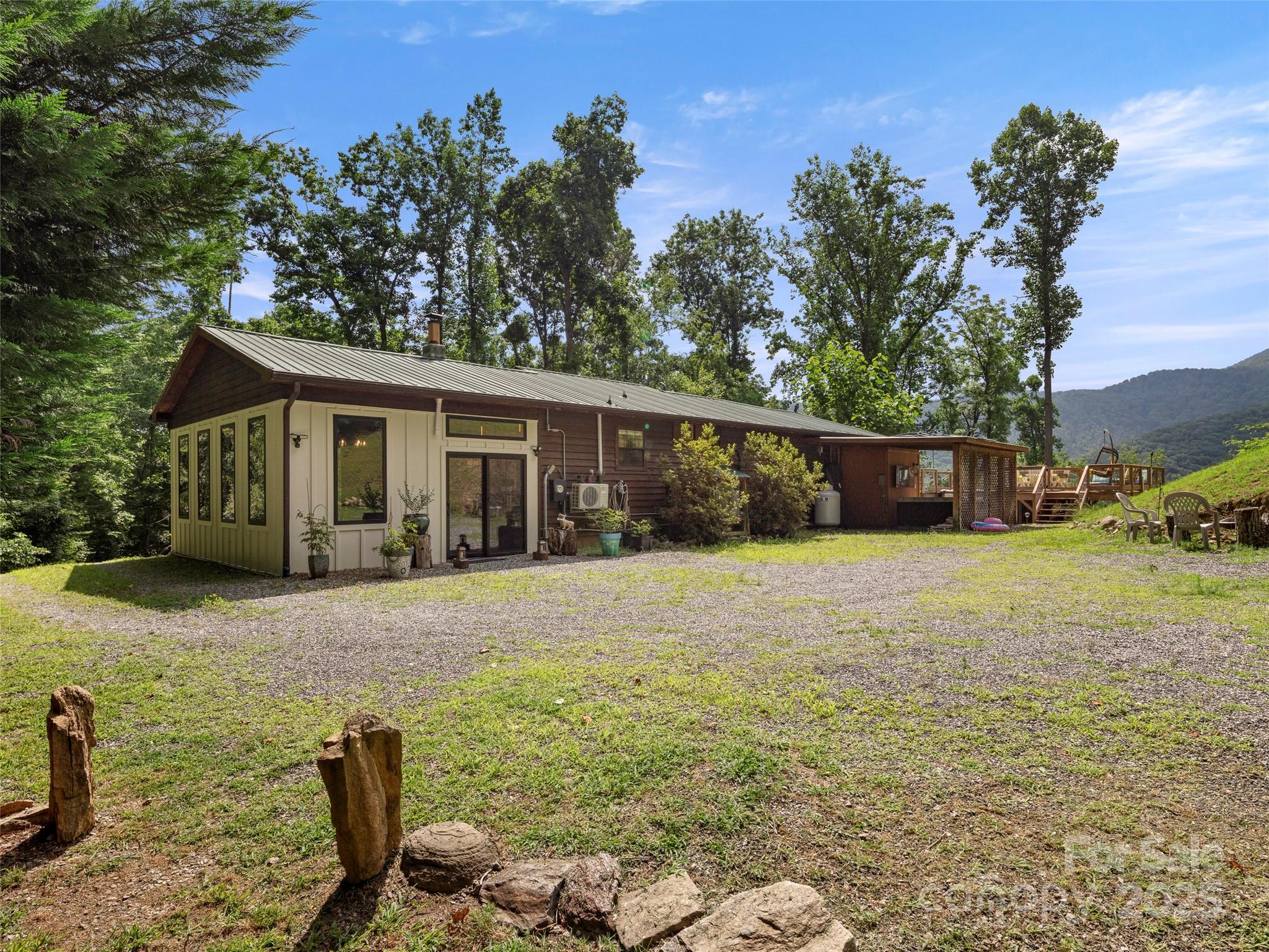 44 Sutton Knob Road