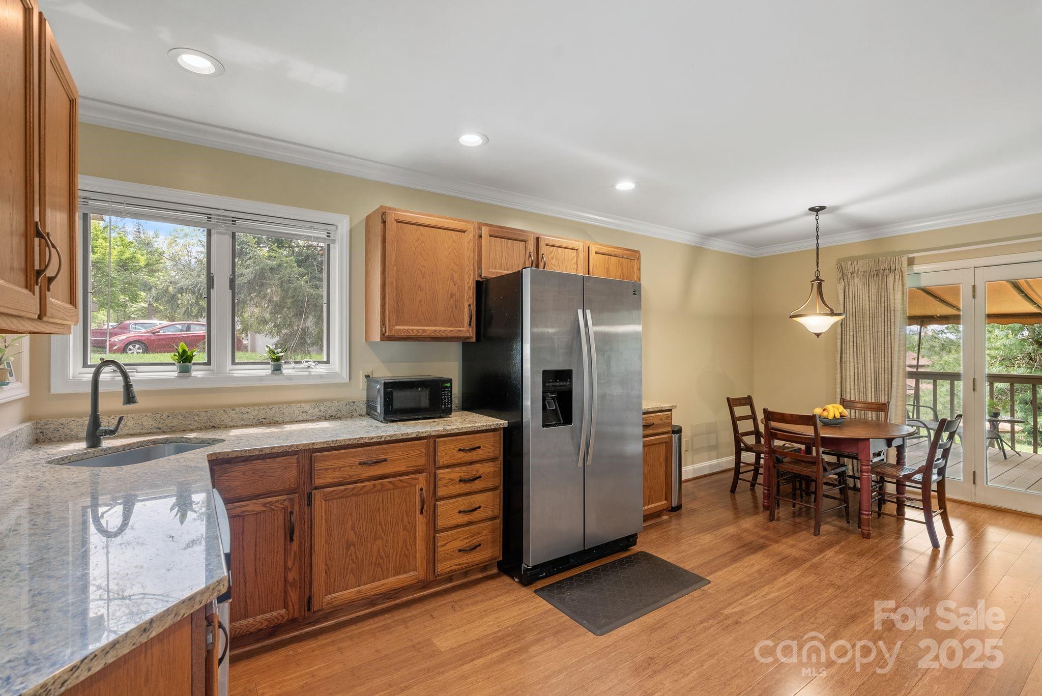 120 Cloverleaf Lane