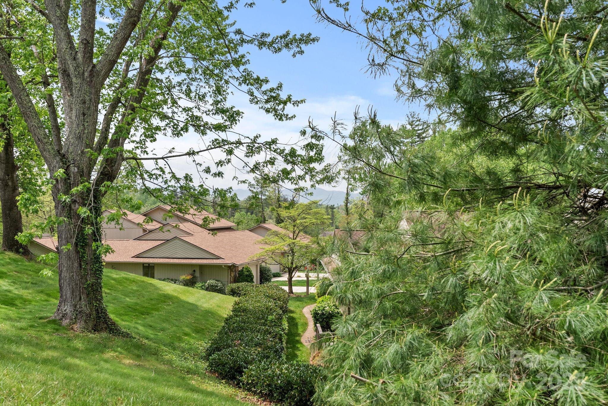 120 Cloverleaf Lane