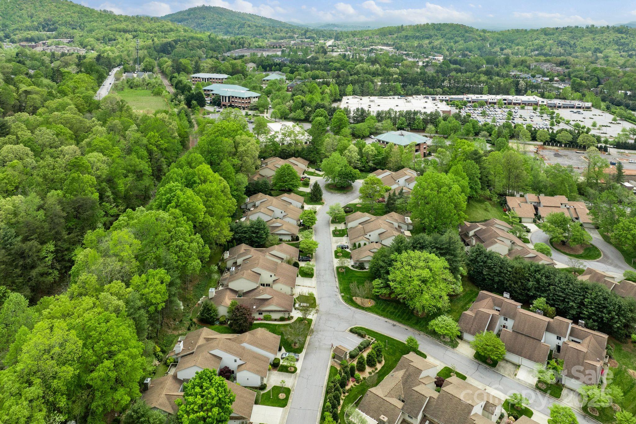 120 Cloverleaf Lane