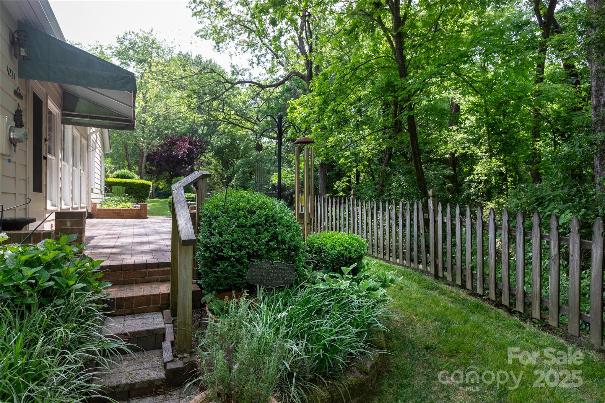 4234 Woodglen Lane