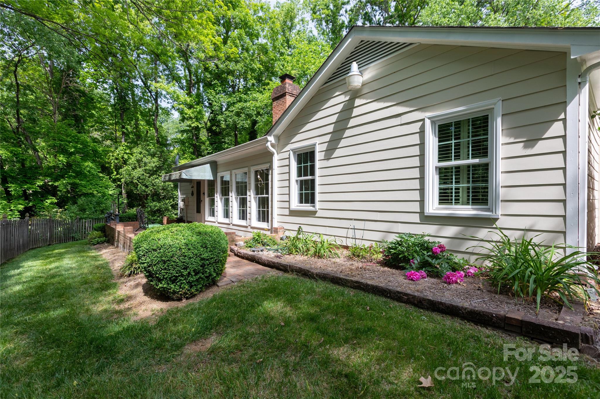 4234 Woodglen Lane