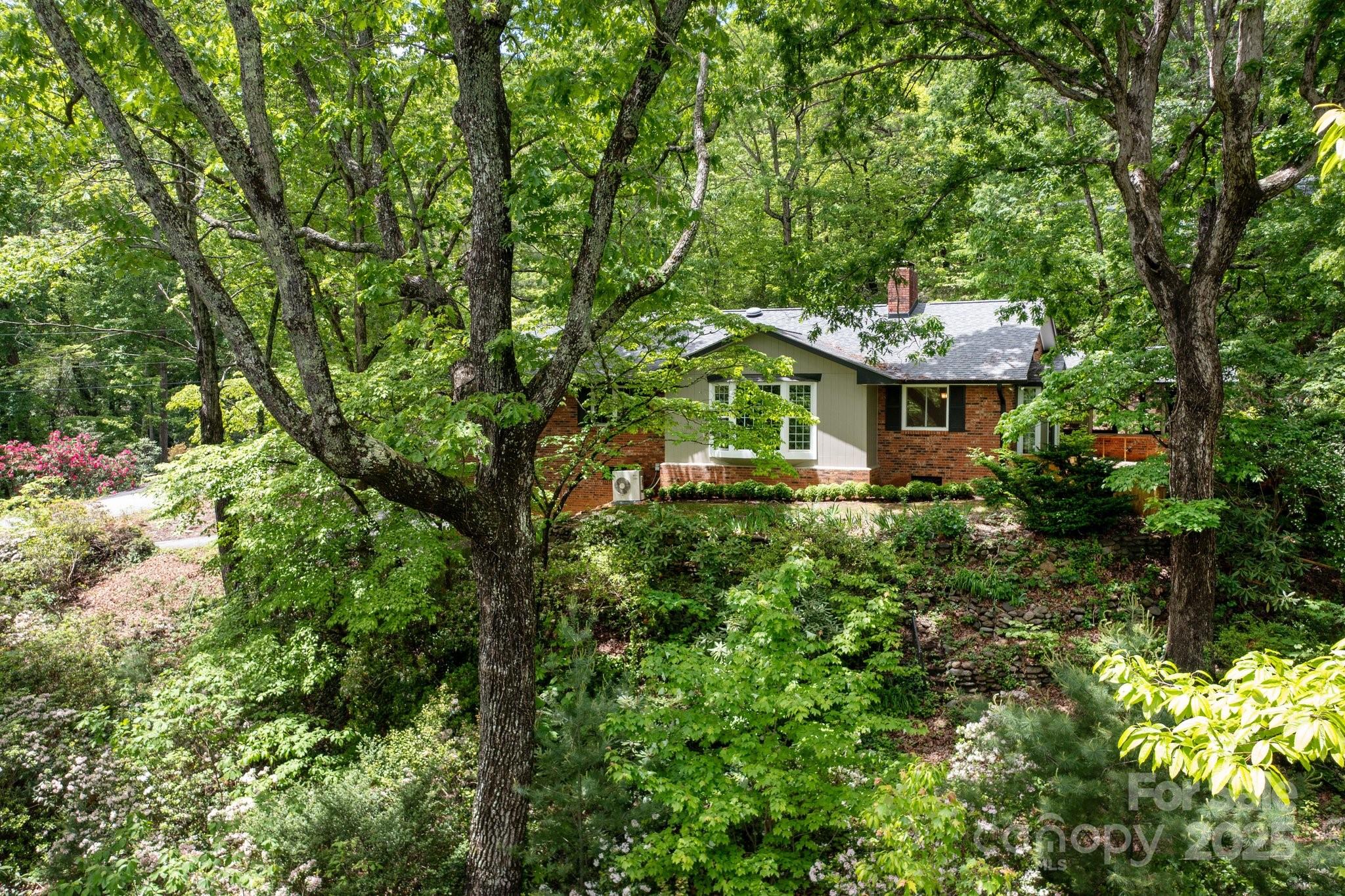 200 Allen Mountain Drive