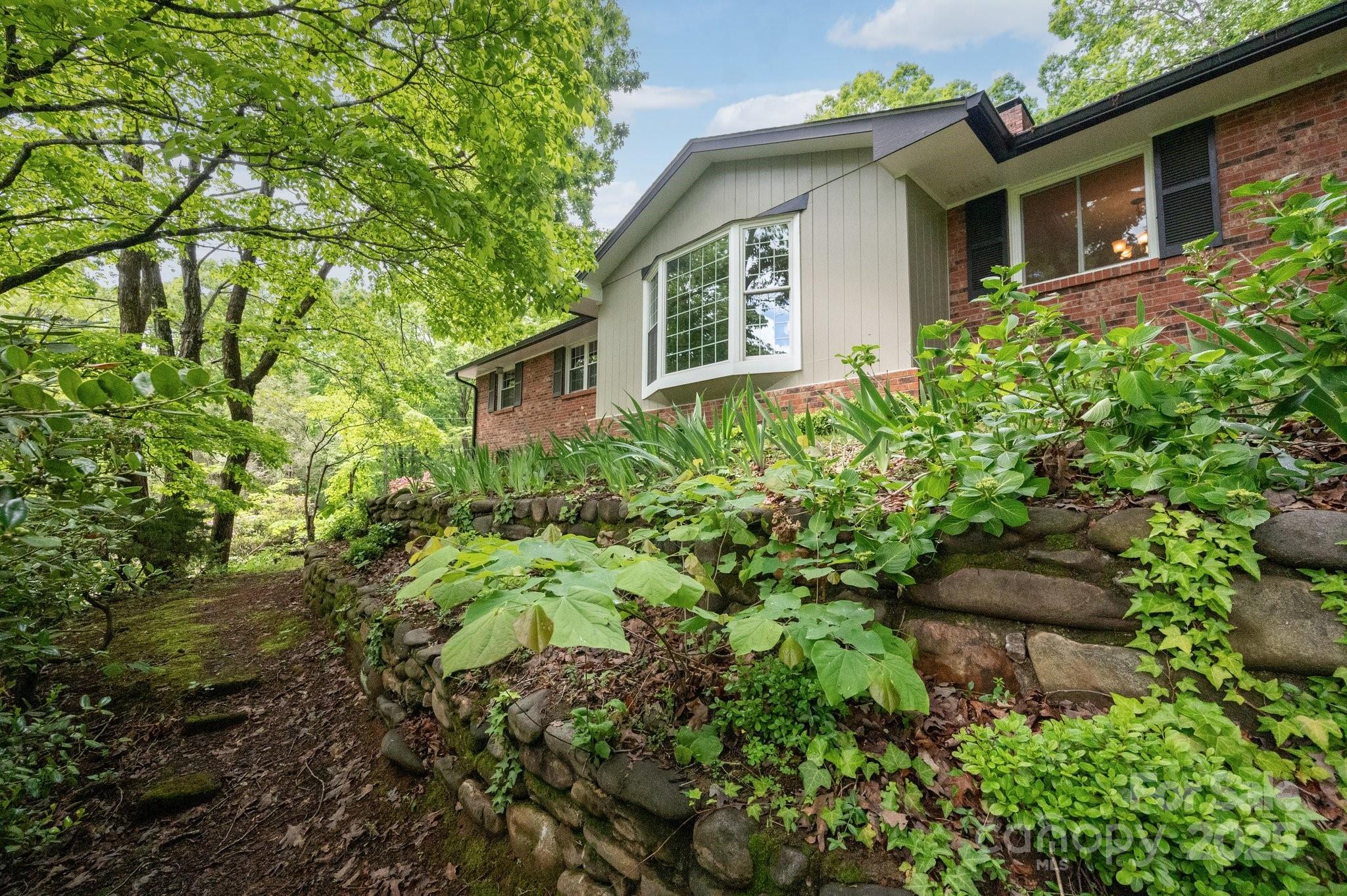 200 Allen Mountain Drive