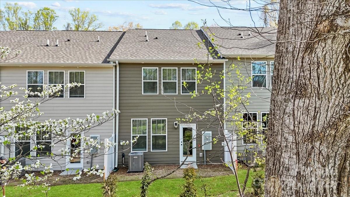 8 Moon Haven Way