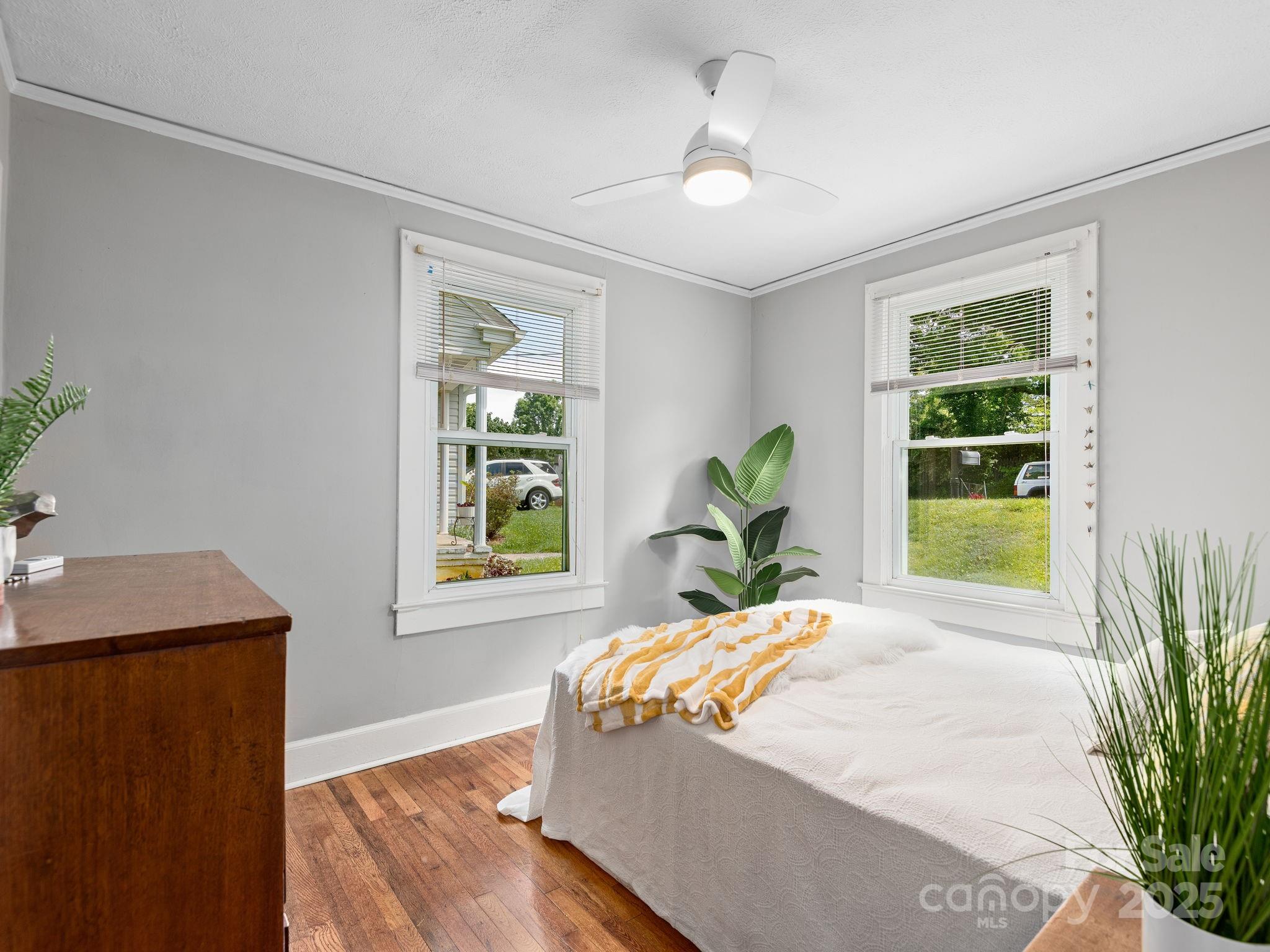 5 Enka Oak Street