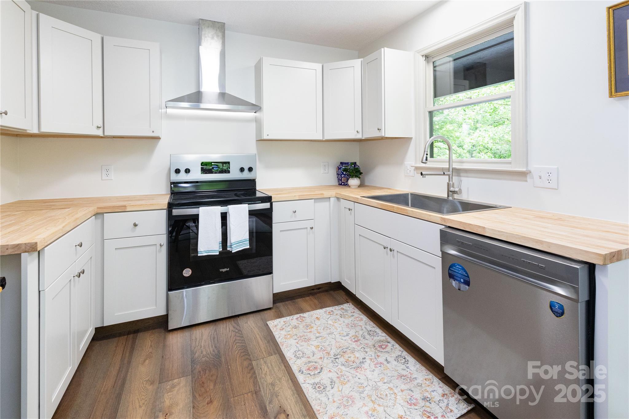214 Hidden Creek Lane