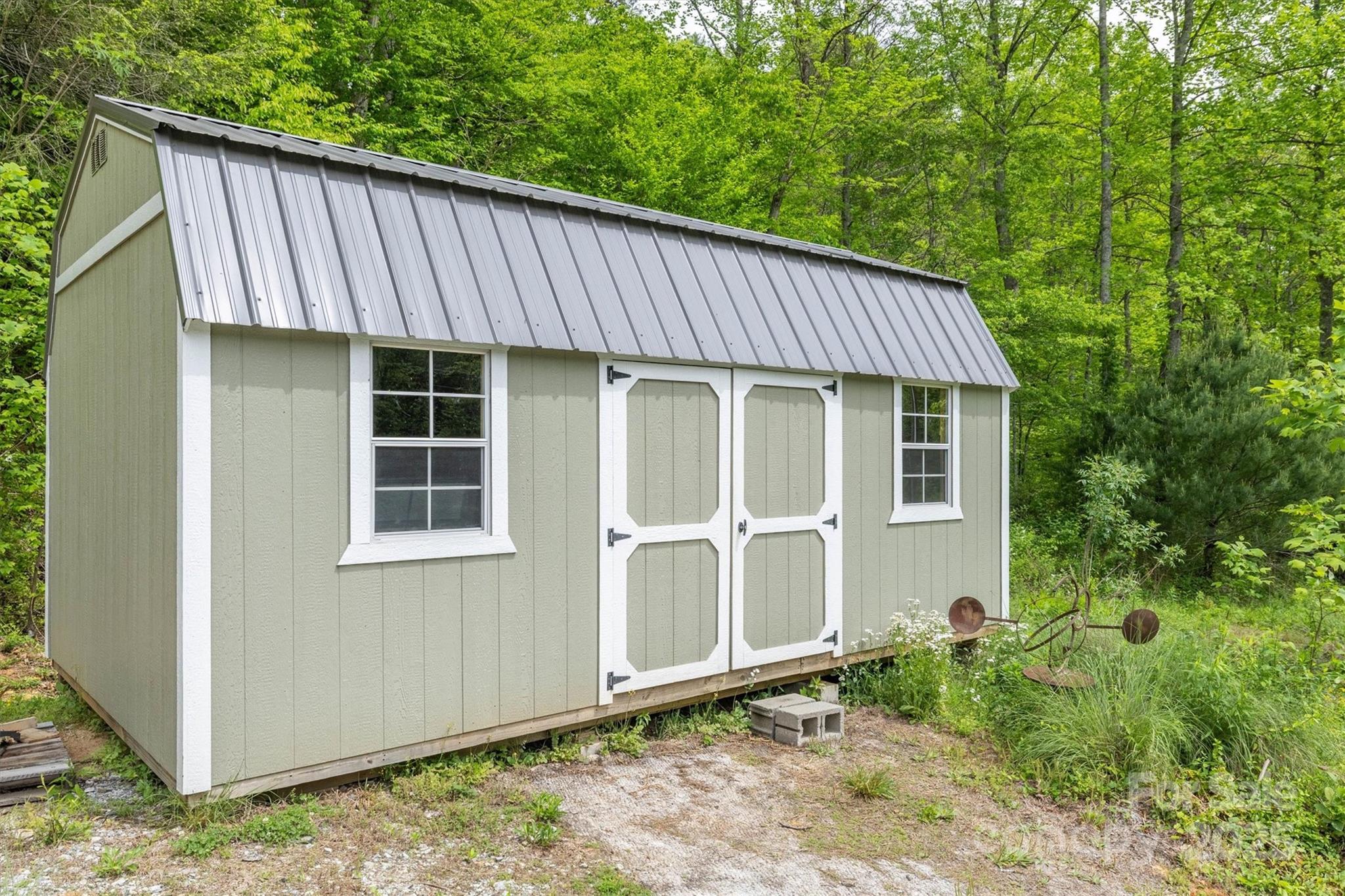 6470 Stone Mountain Road