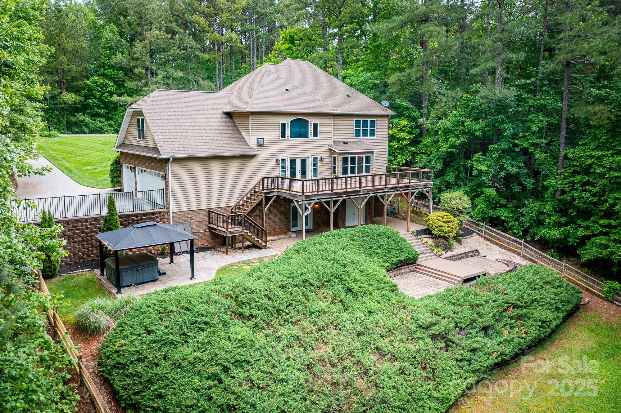 206 Ridge Top Drive