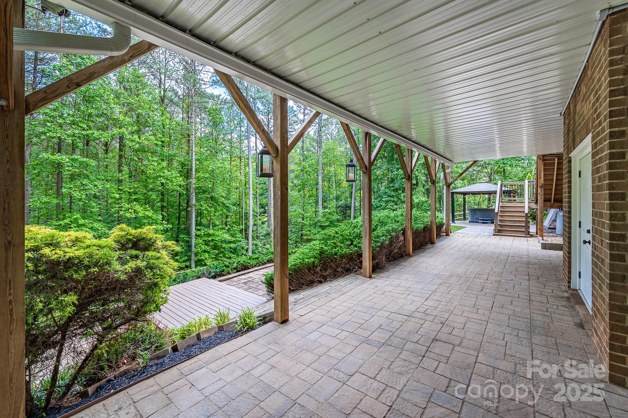 206 Ridge Top Drive