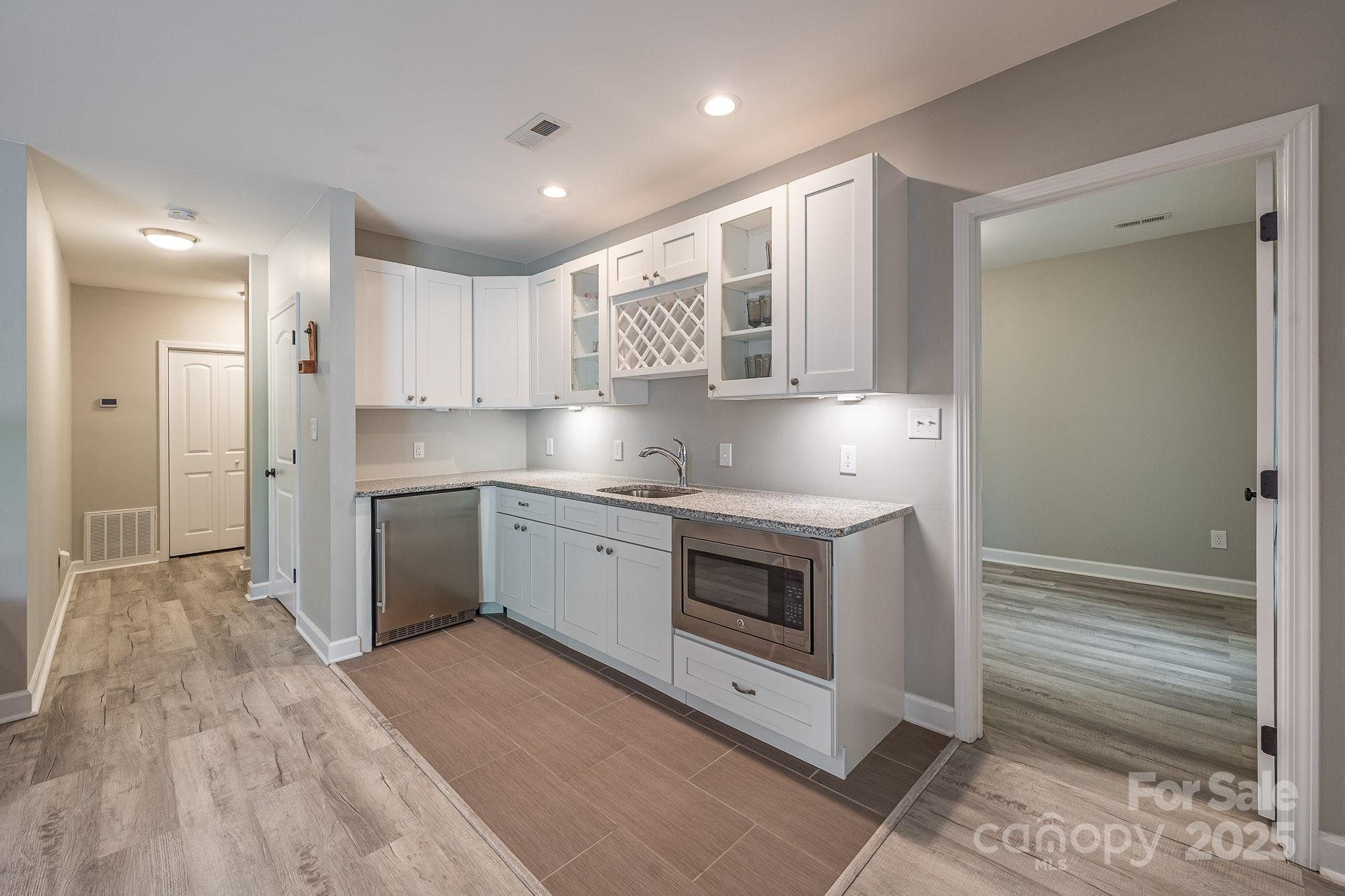 206 Ridge Top Drive
