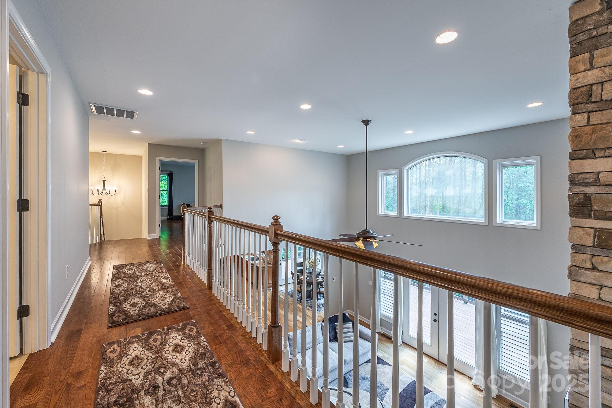 206 Ridge Top Drive