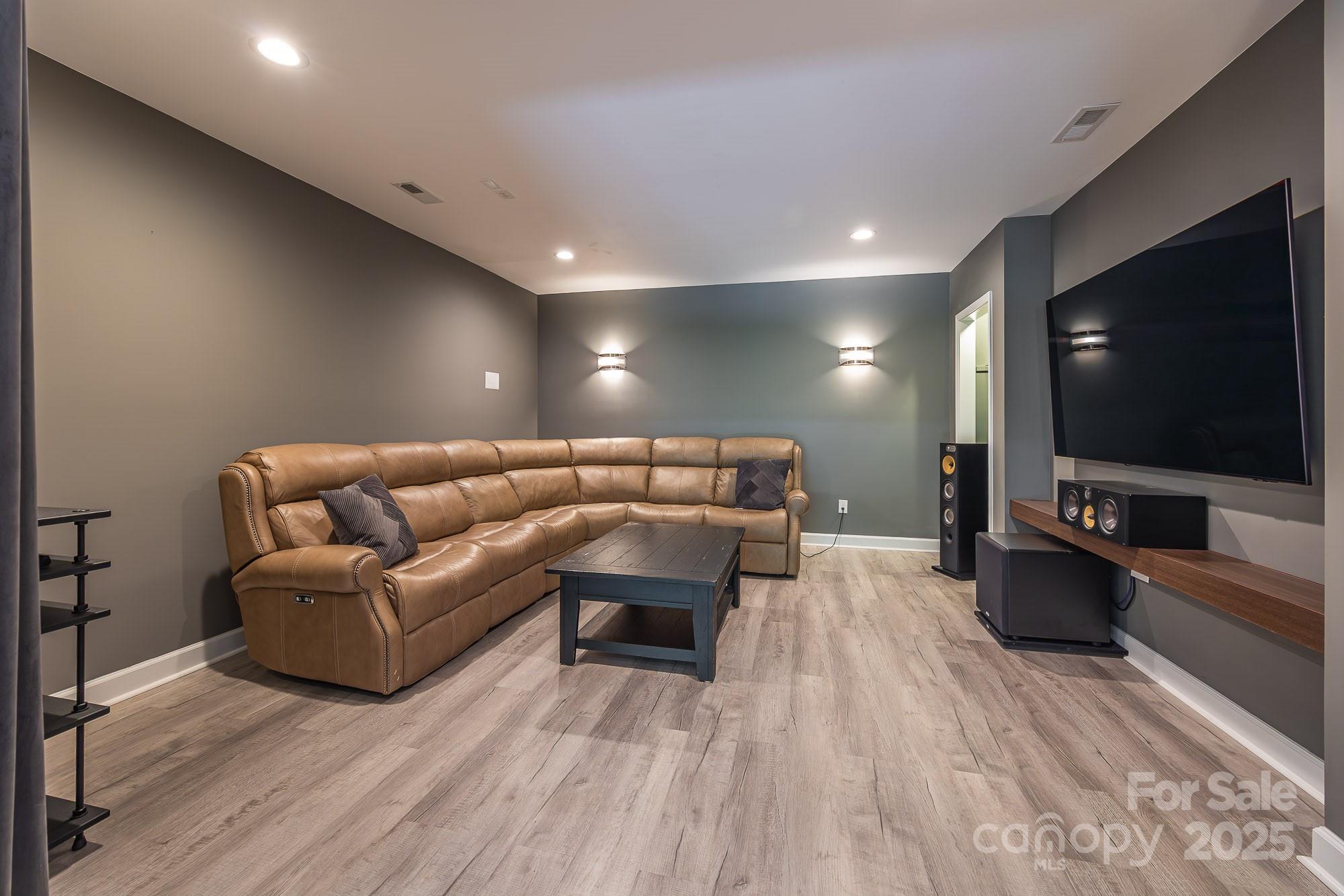 206 Ridge Top Drive