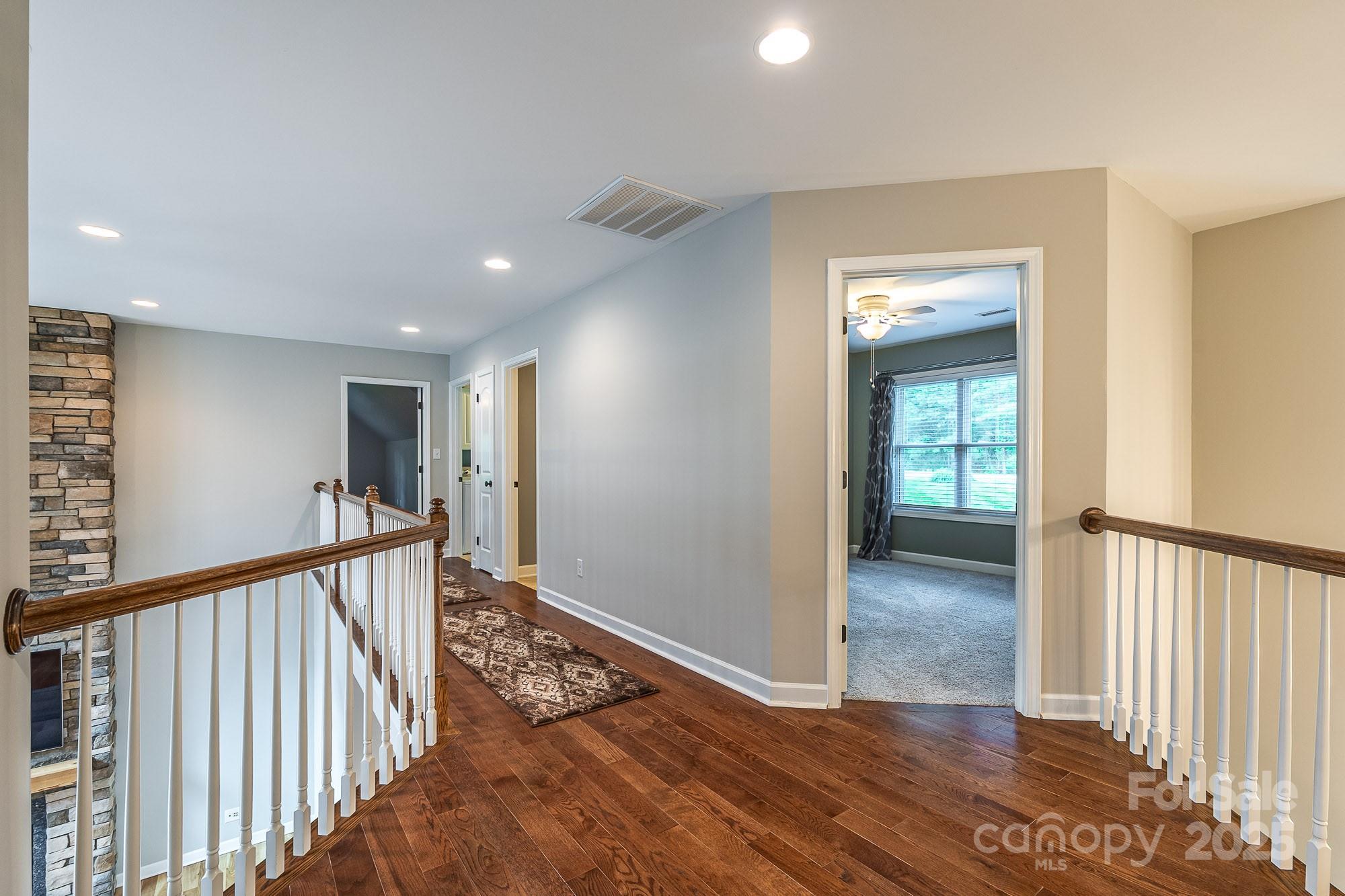 206 Ridge Top Drive