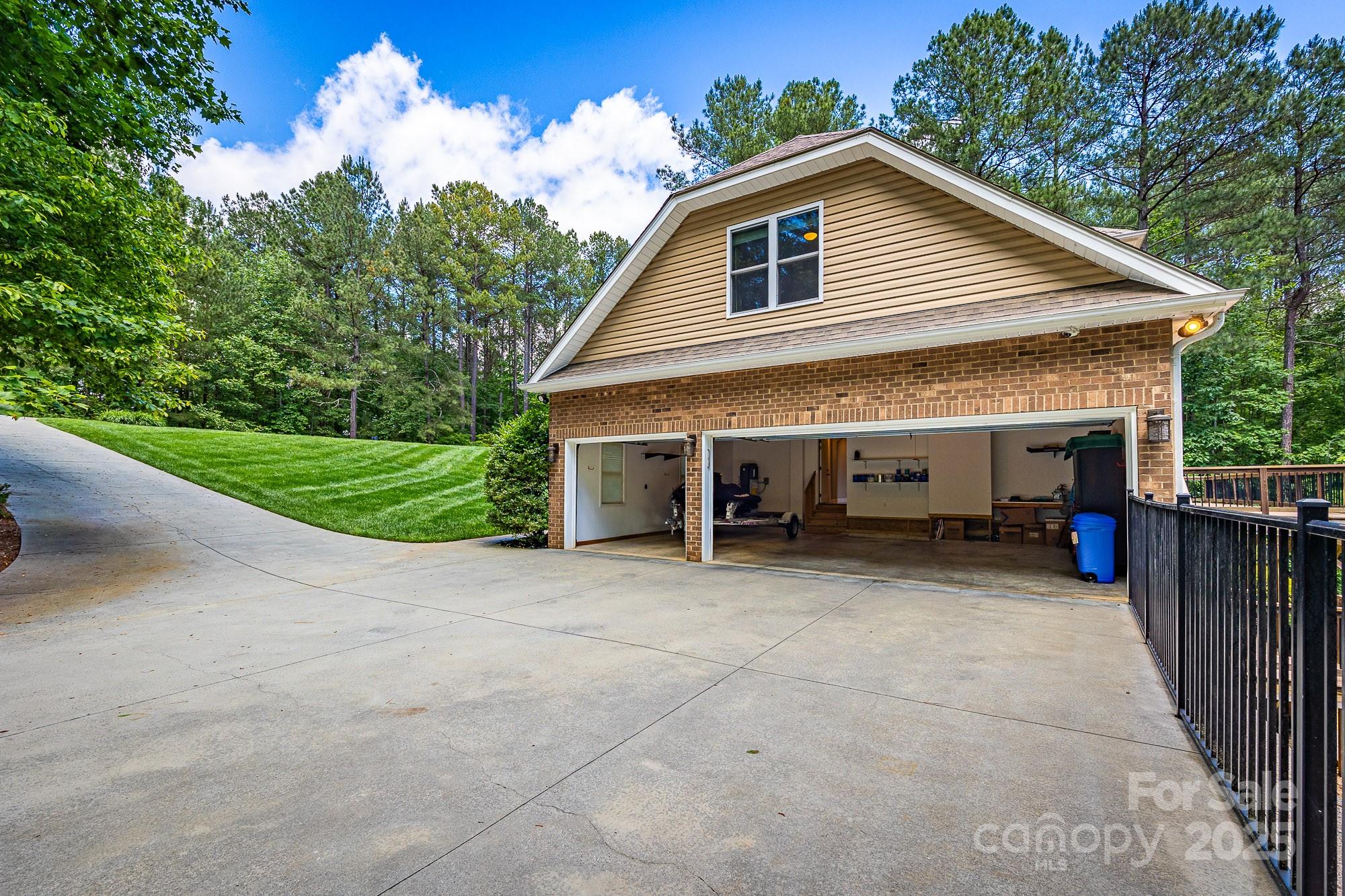 206 Ridge Top Drive