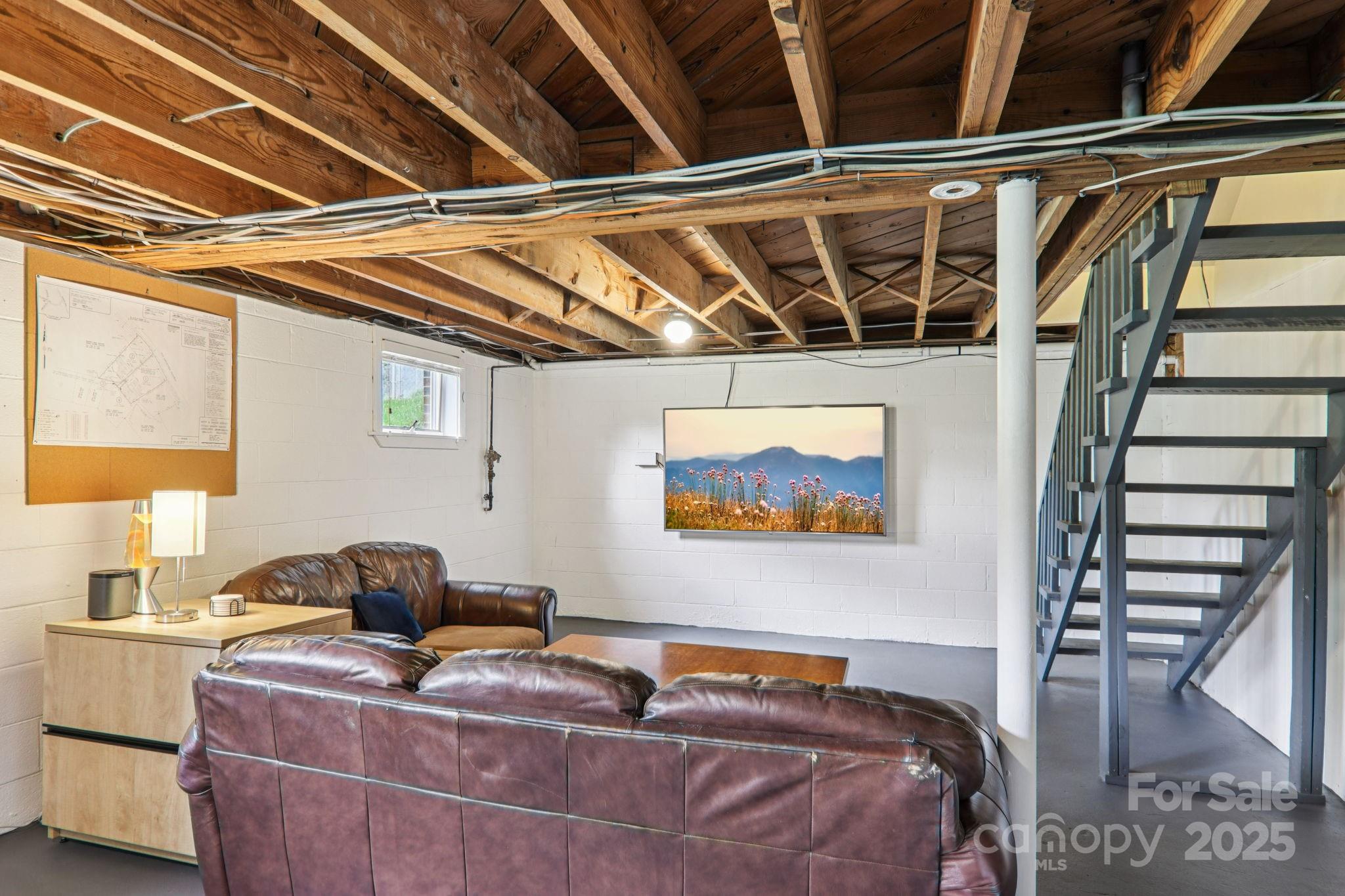 318 Old Leicester Highway