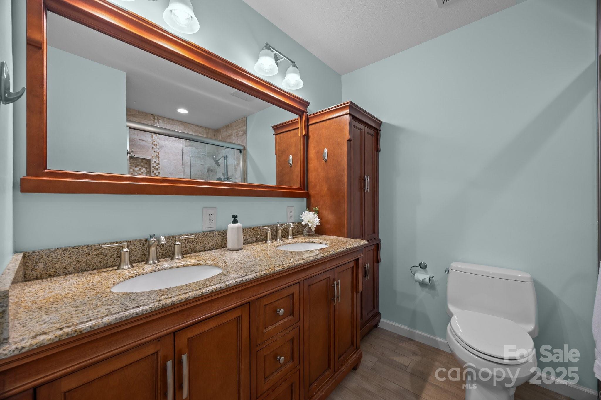 56 Wake Robin Way