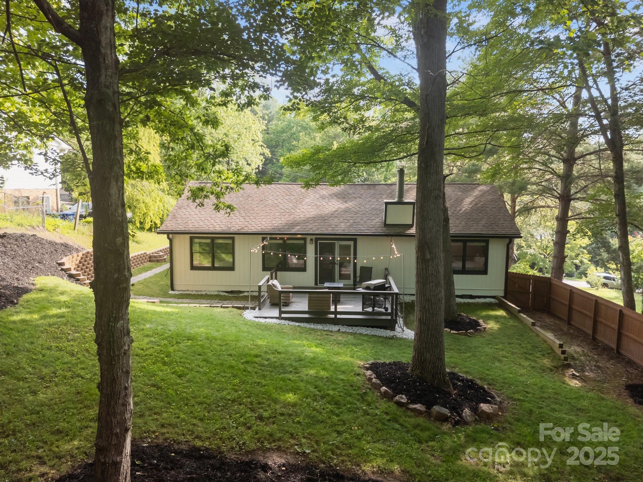 56 Wake Robin Way