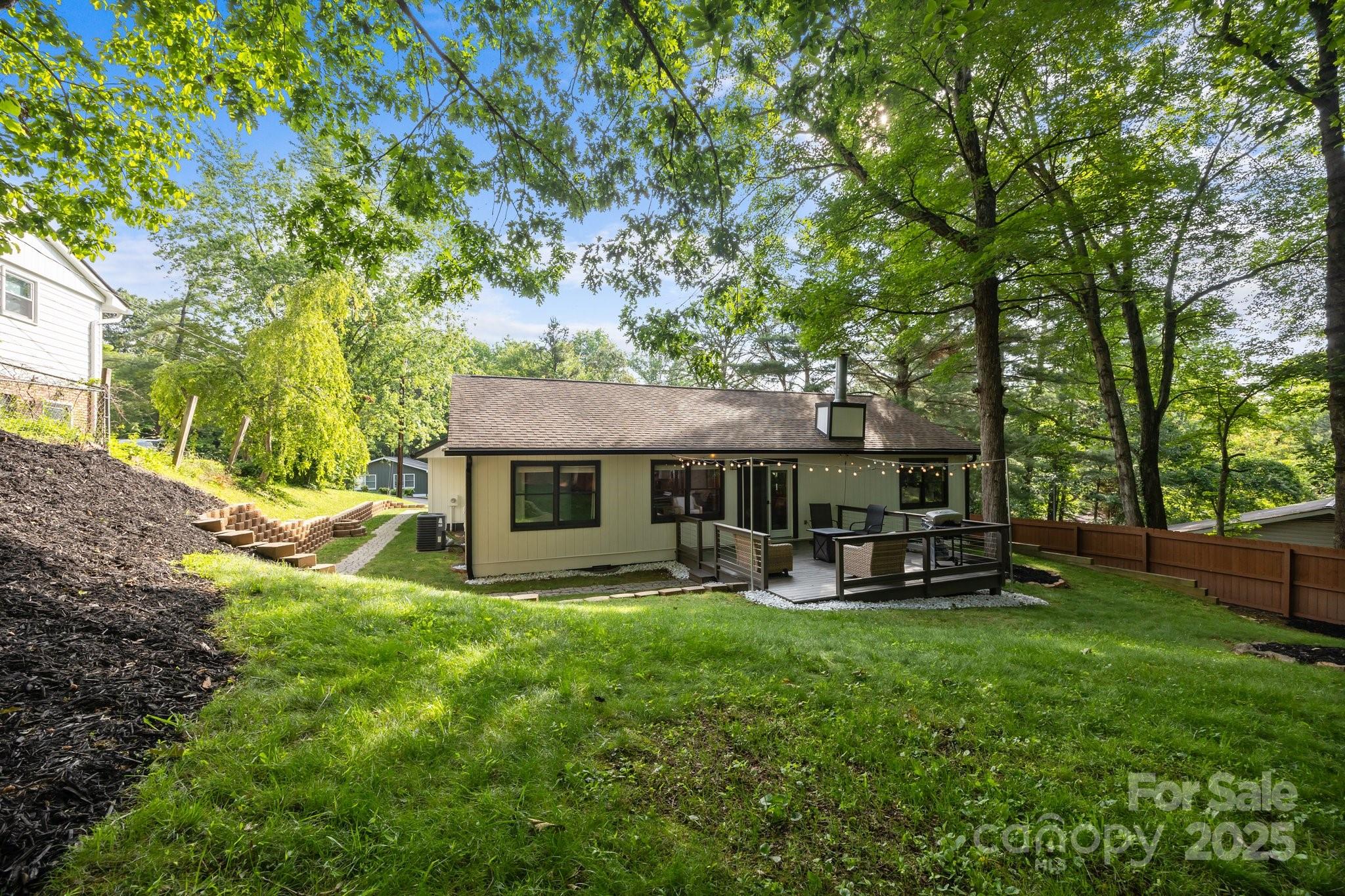 56 Wake Robin Way