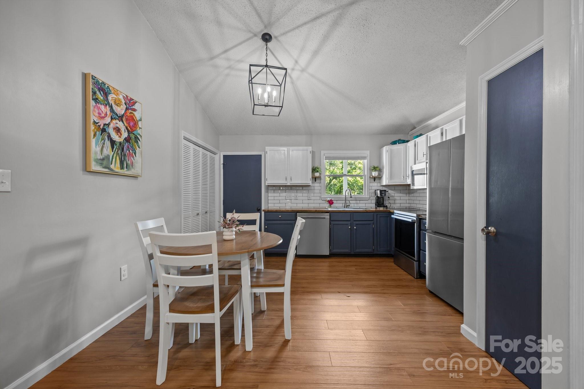 56 Wake Robin Way