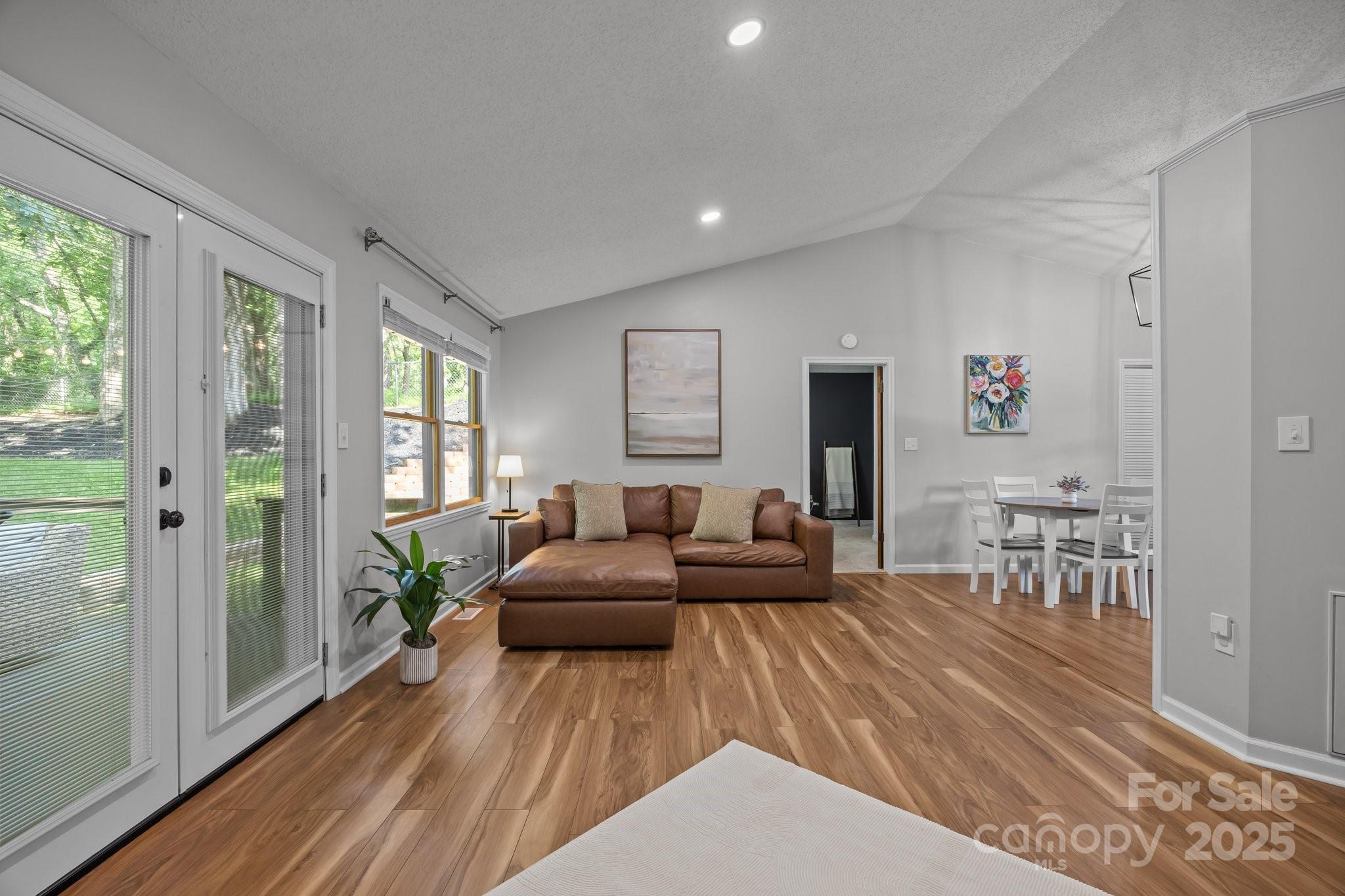 56 Wake Robin Way