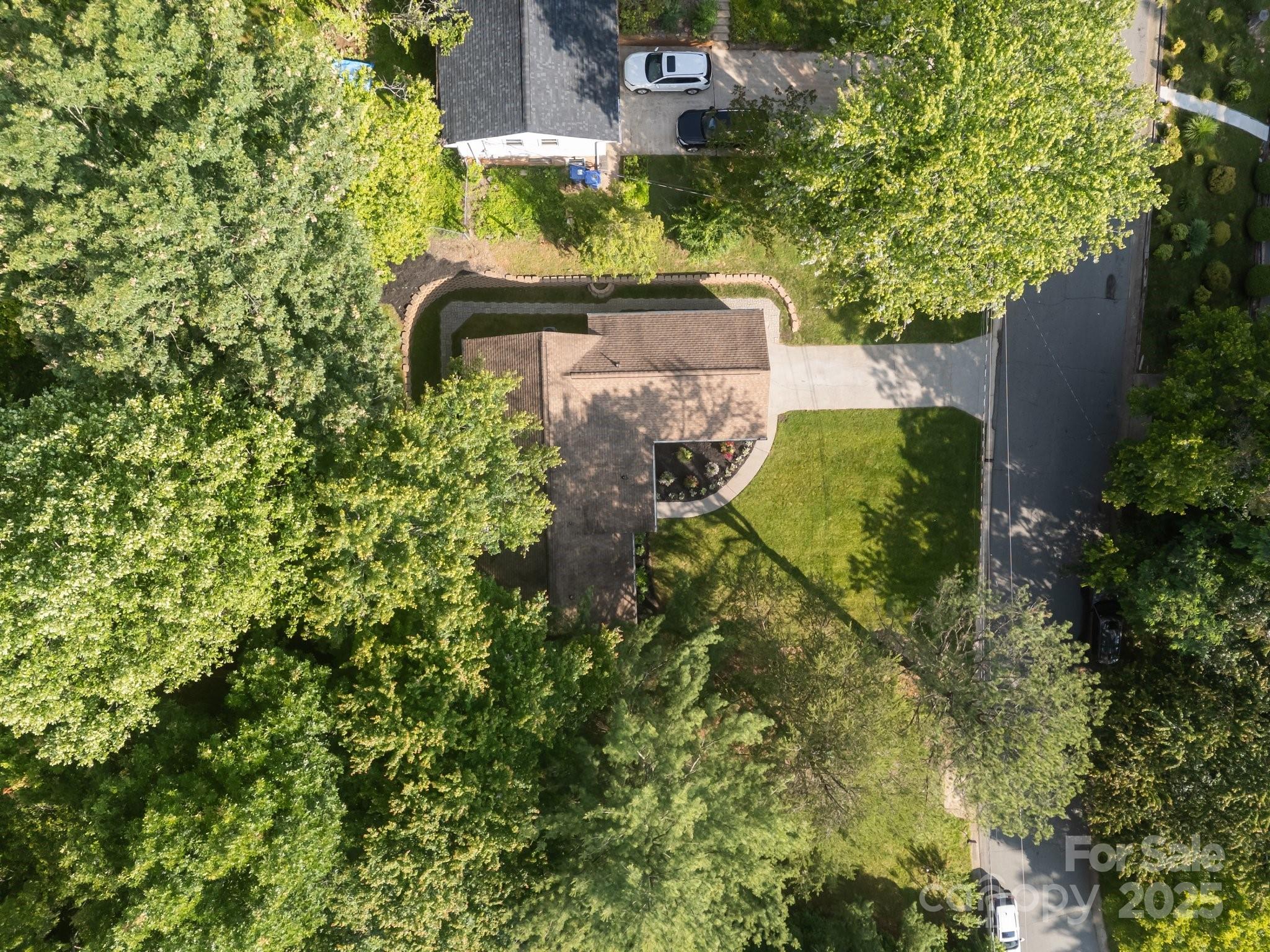 56 Wake Robin Way