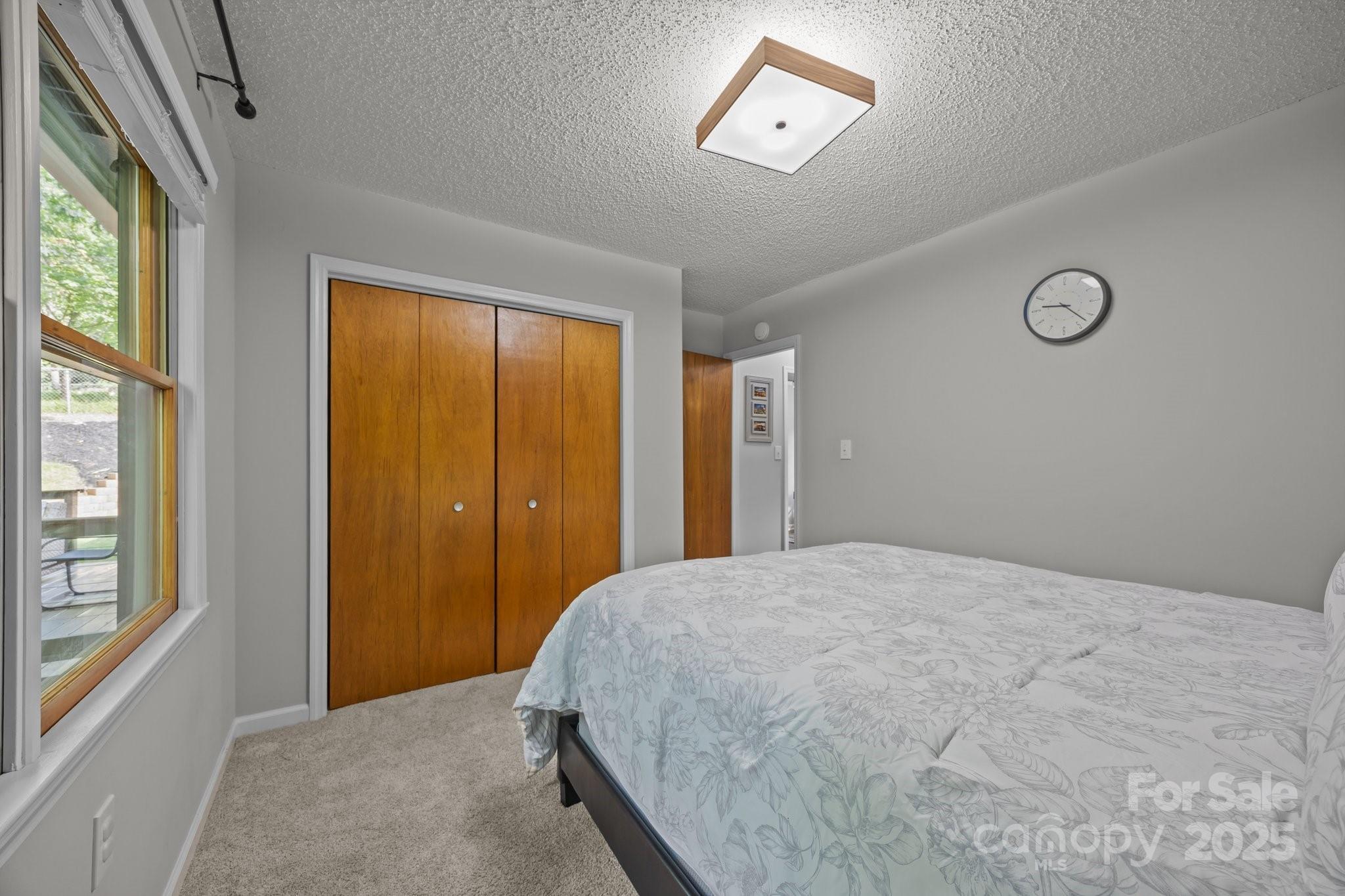 56 Wake Robin Way