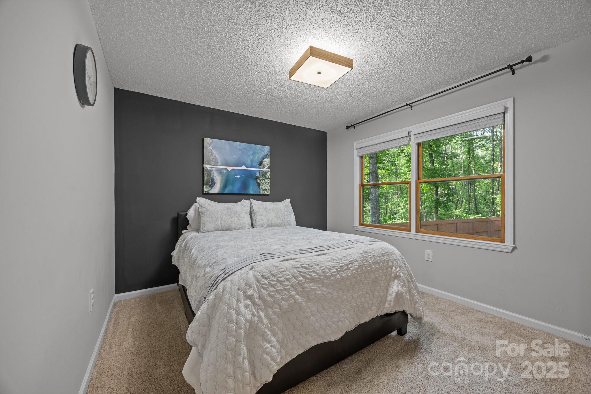56 Wake Robin Way