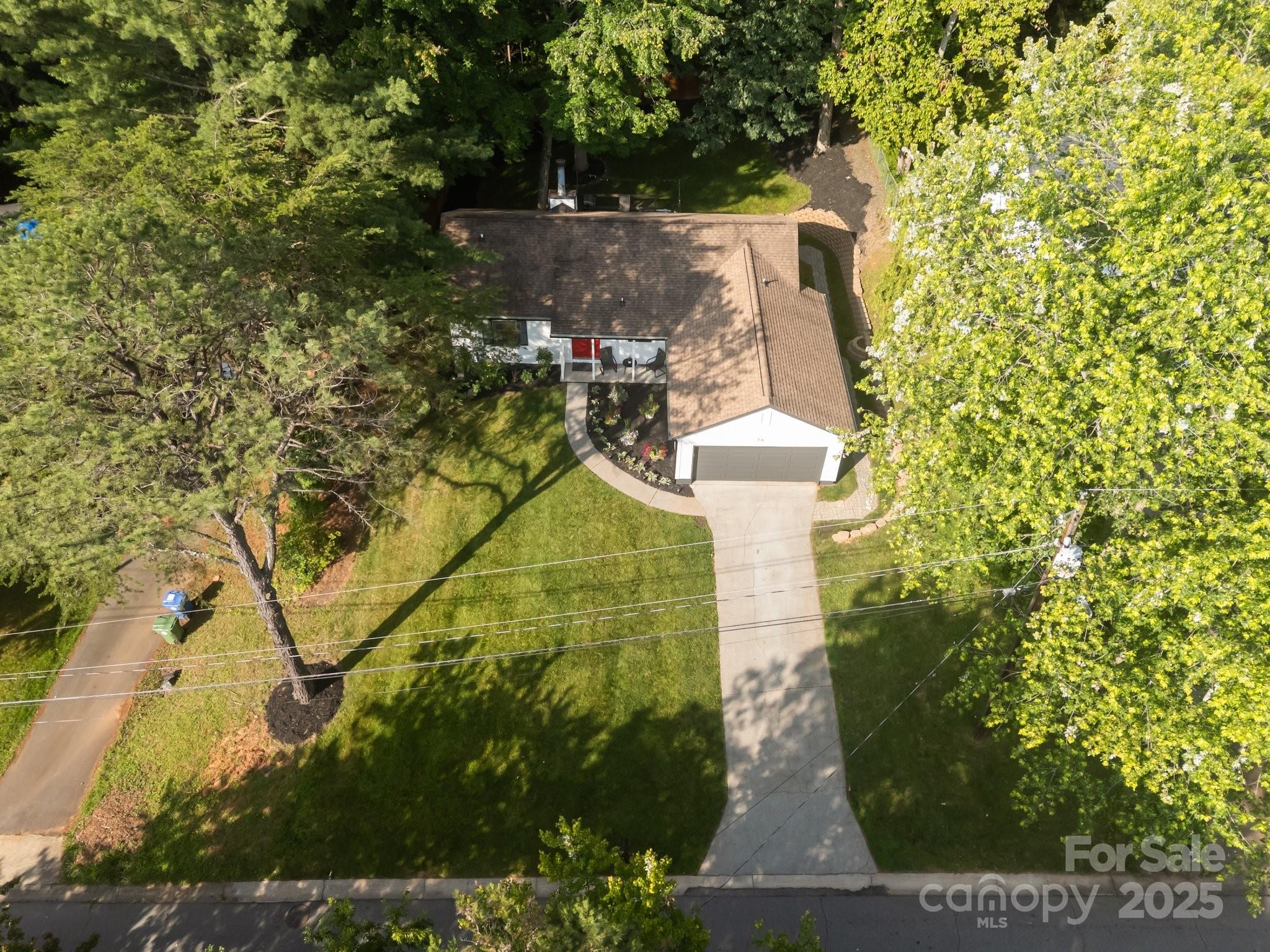 56 Wake Robin Way
