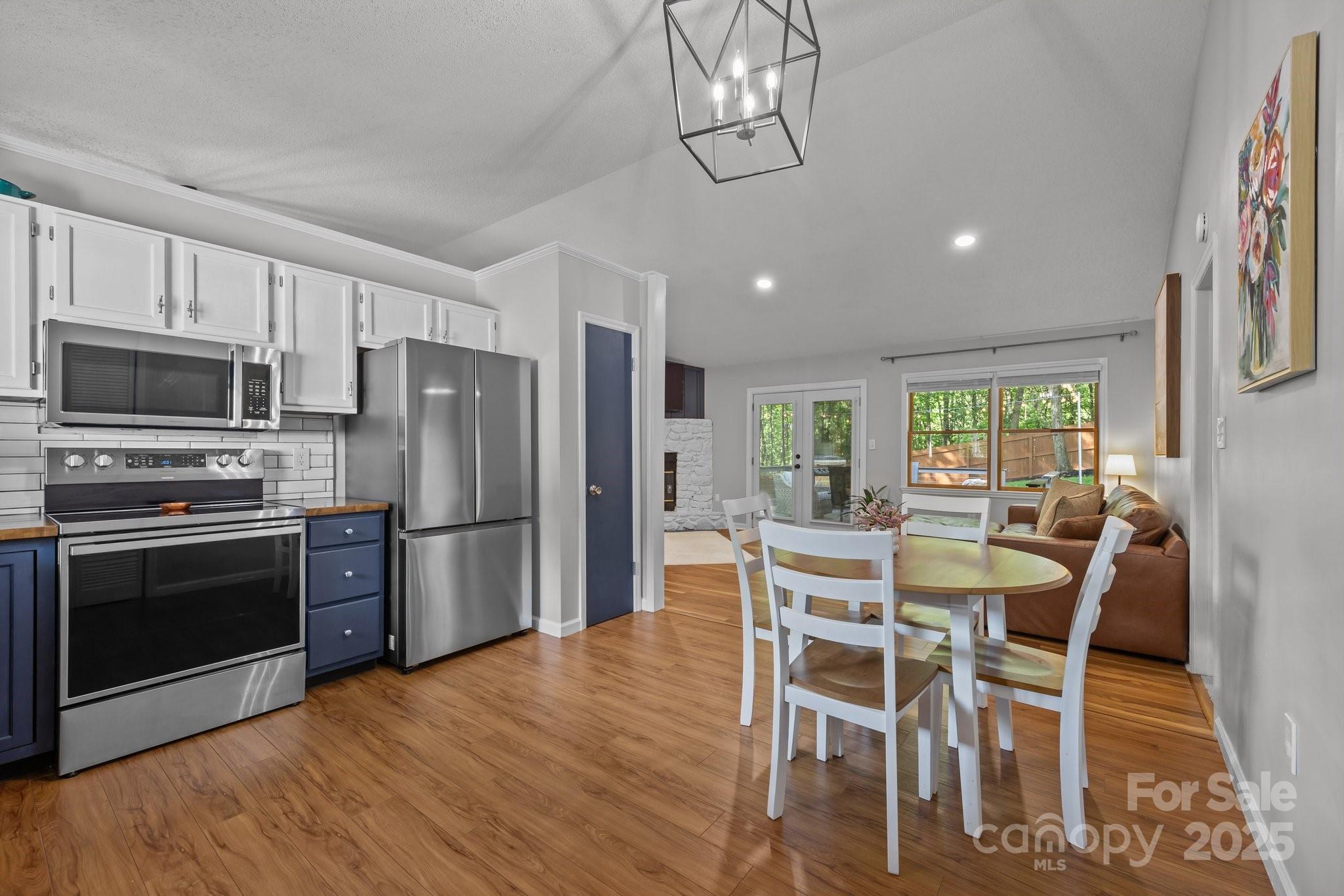 56 Wake Robin Way