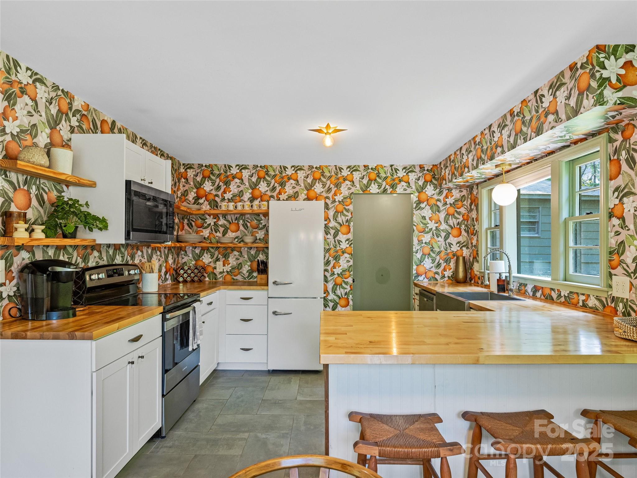 90 W Skyland Circle Unit: 1