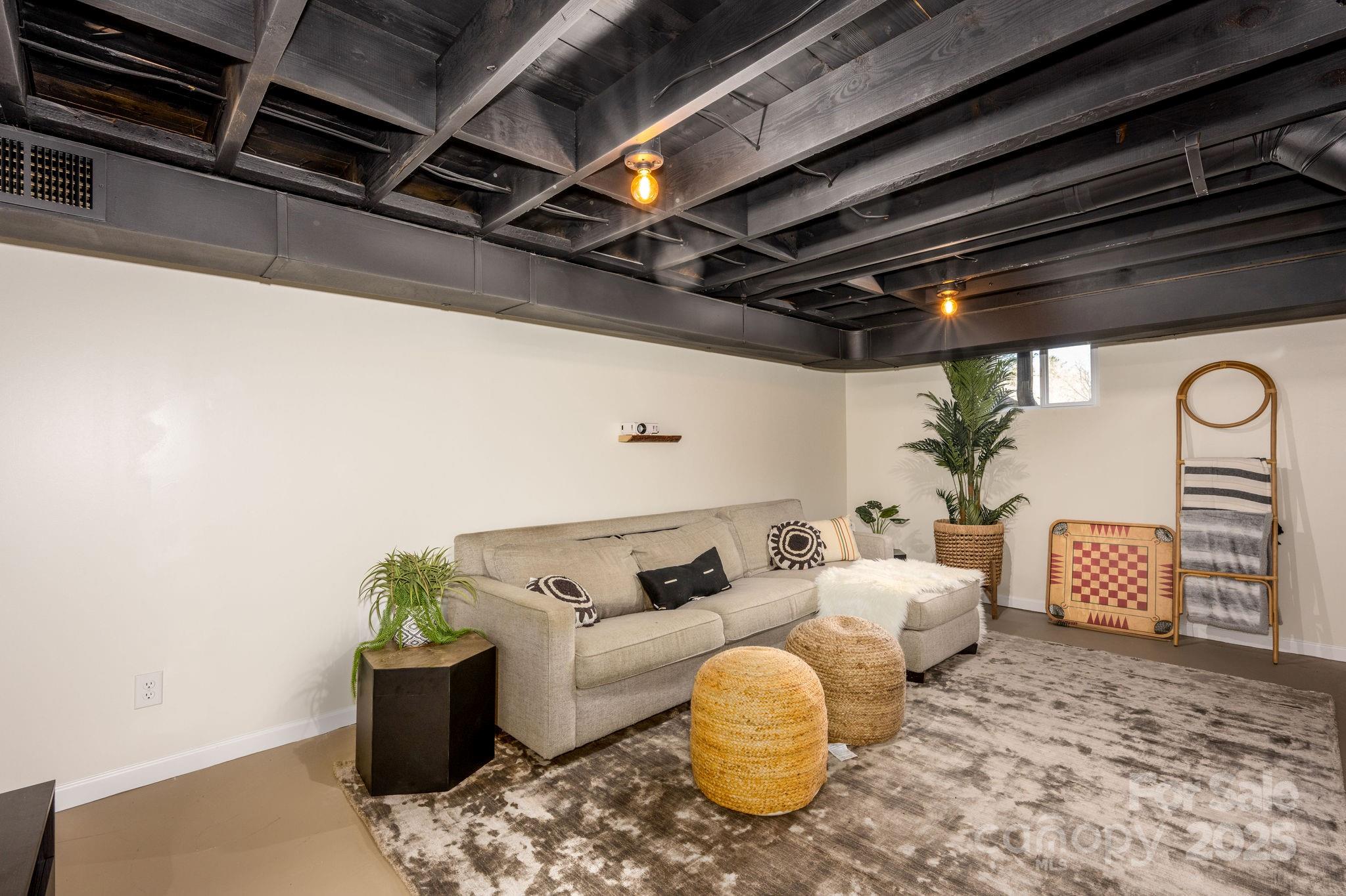 90 W Skyland Circle Unit: 1