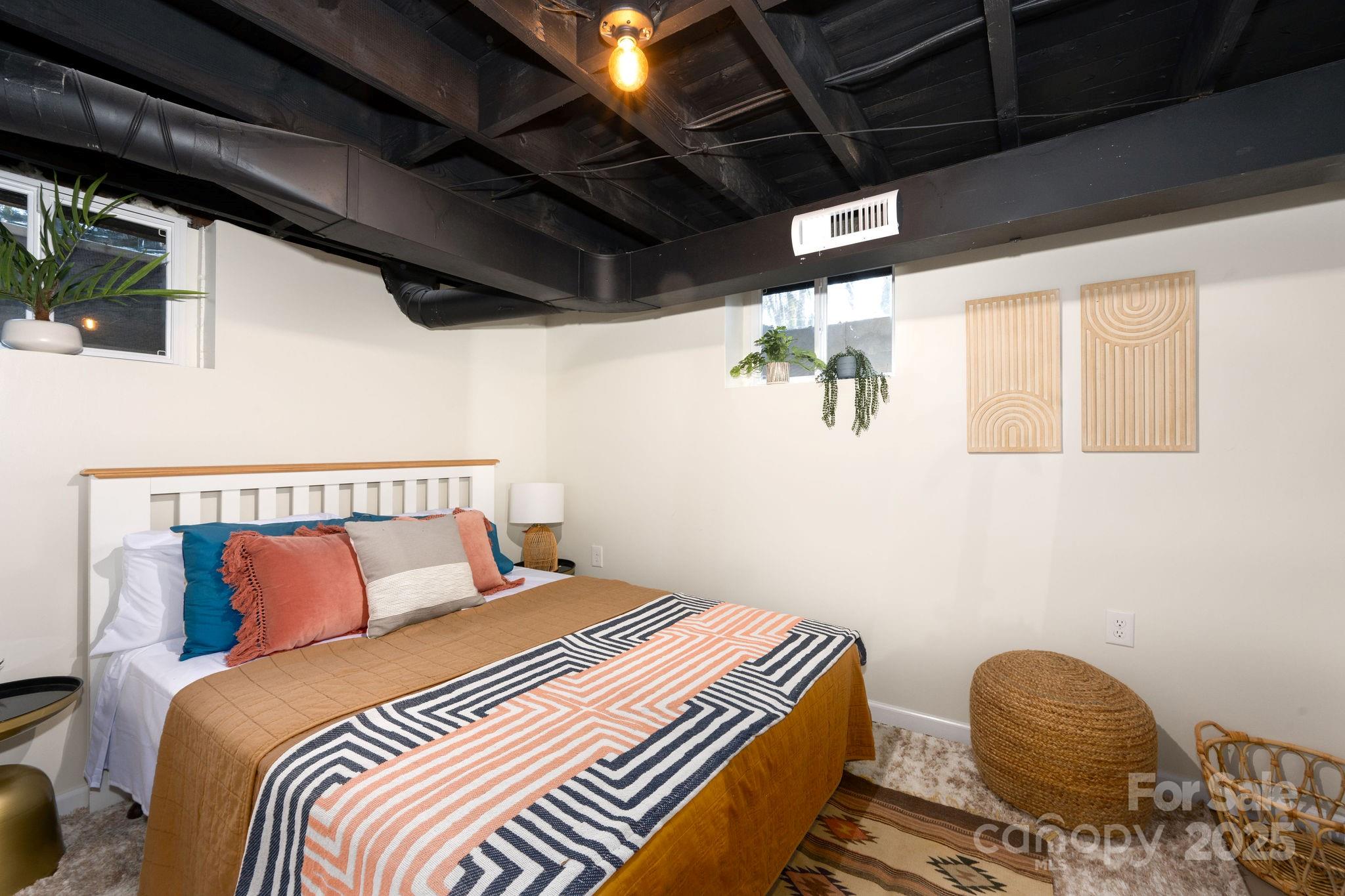 90 W Skyland Circle Unit: 1