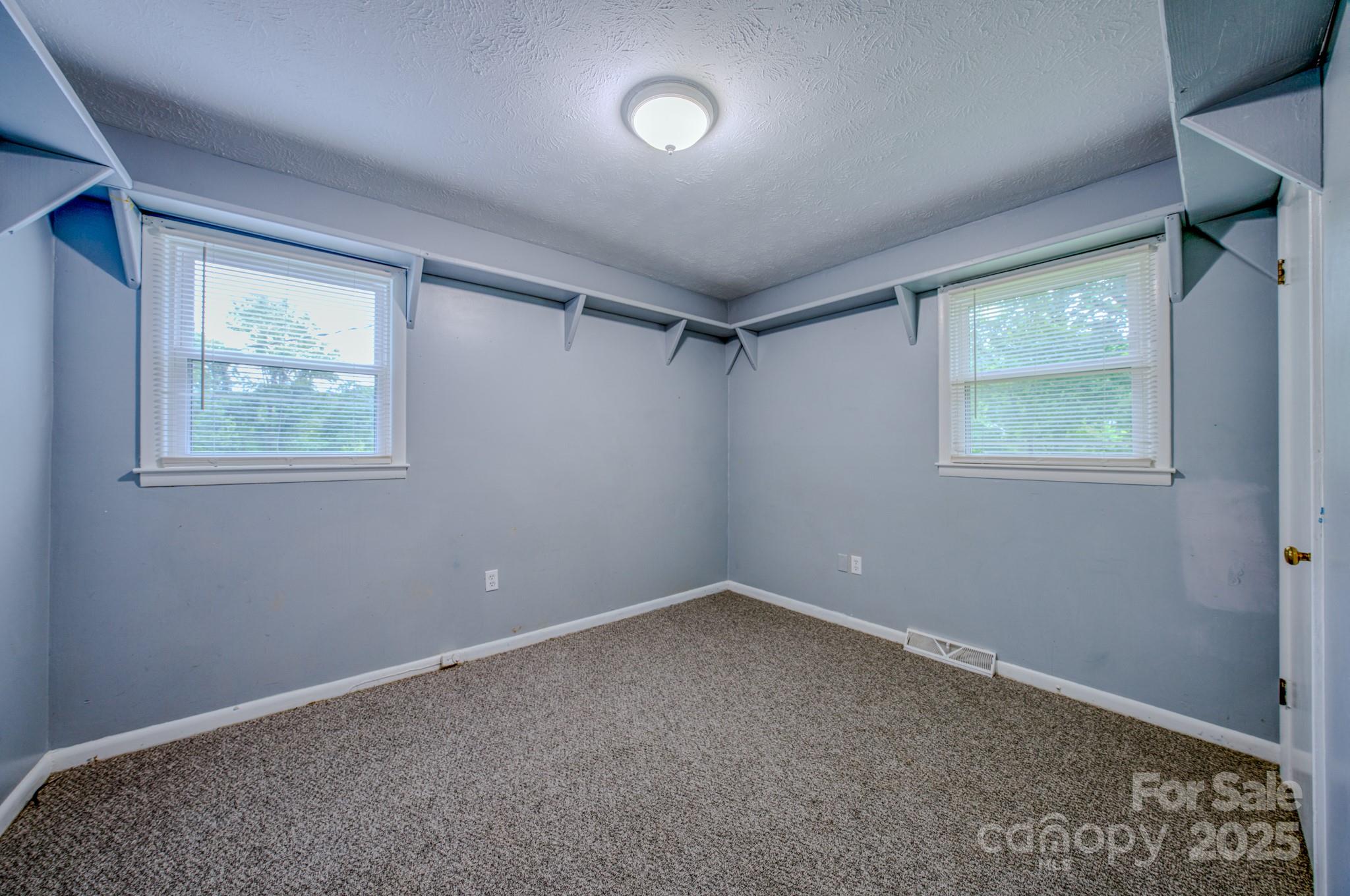 109 Chapman Drive