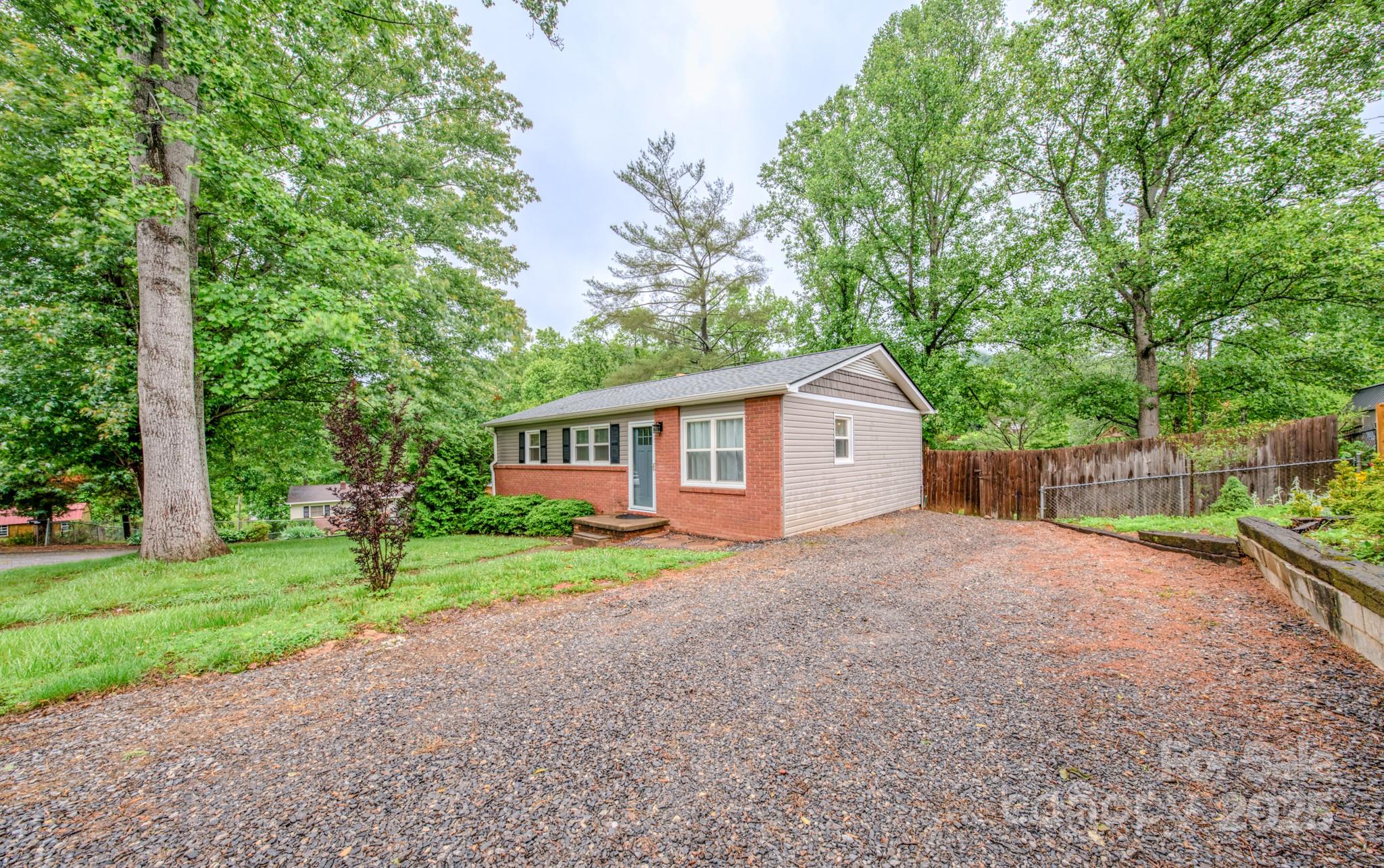 109 Chapman Drive