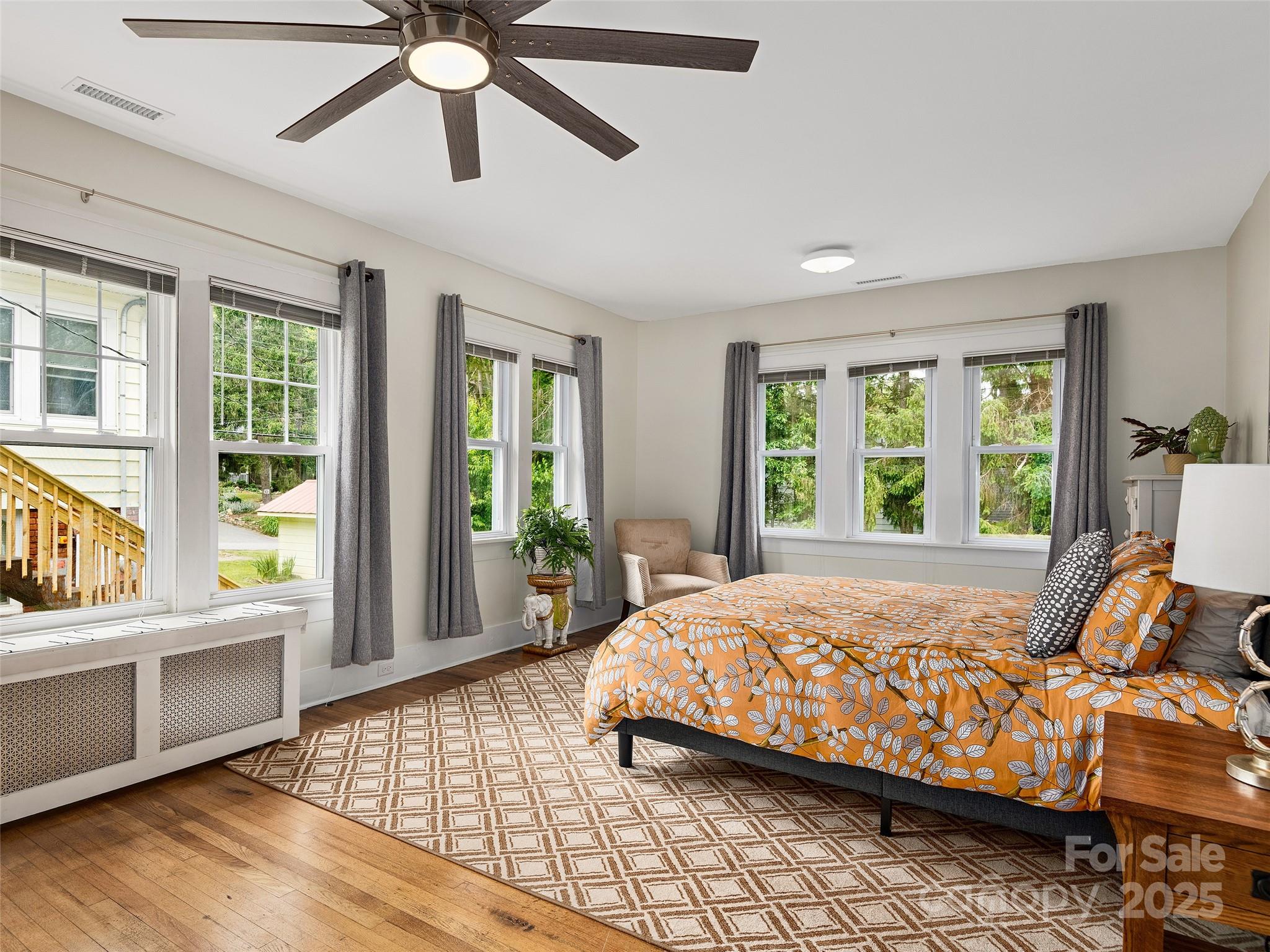 25 Mount Vernon Circle